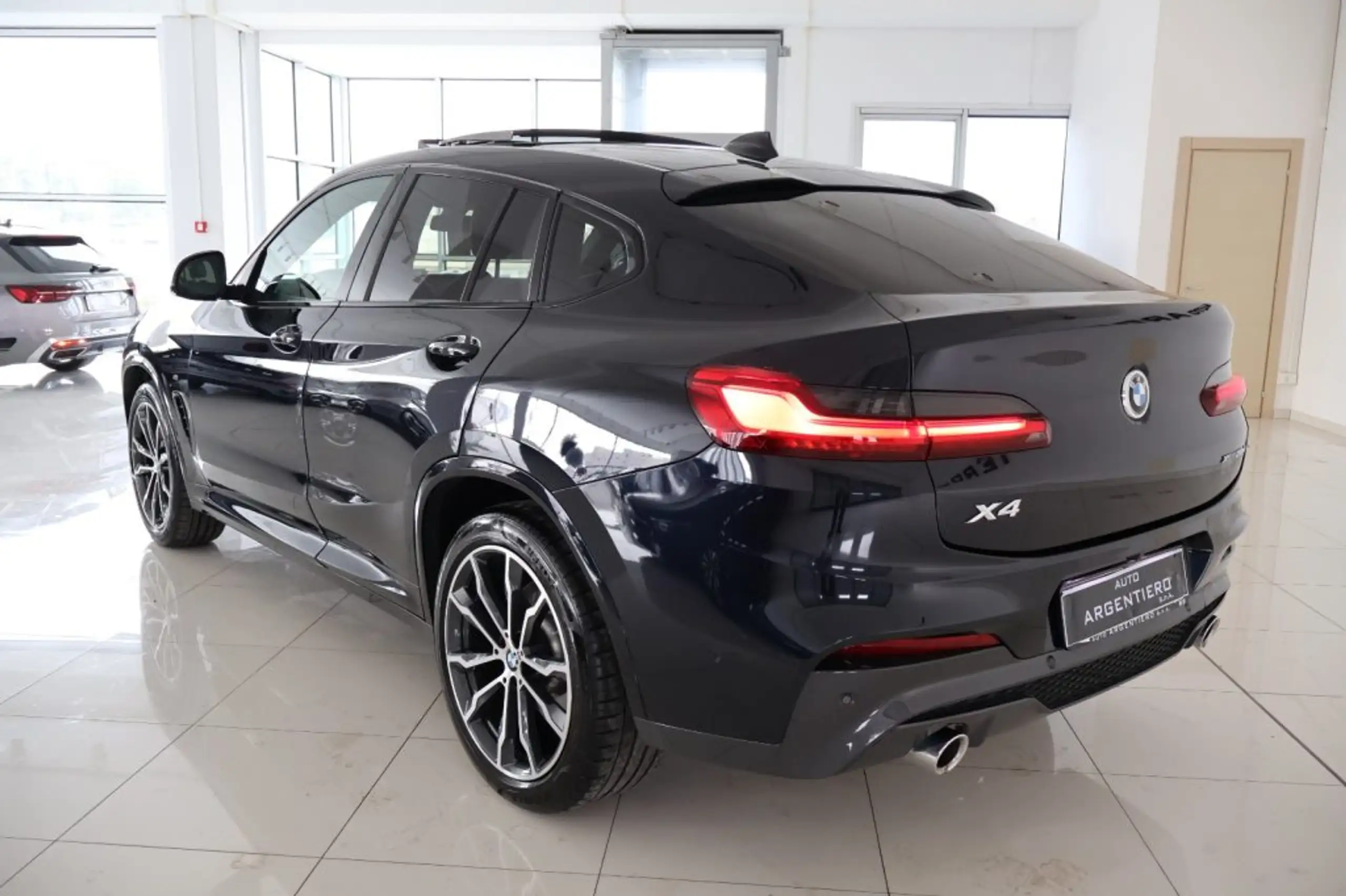 BMW - X4