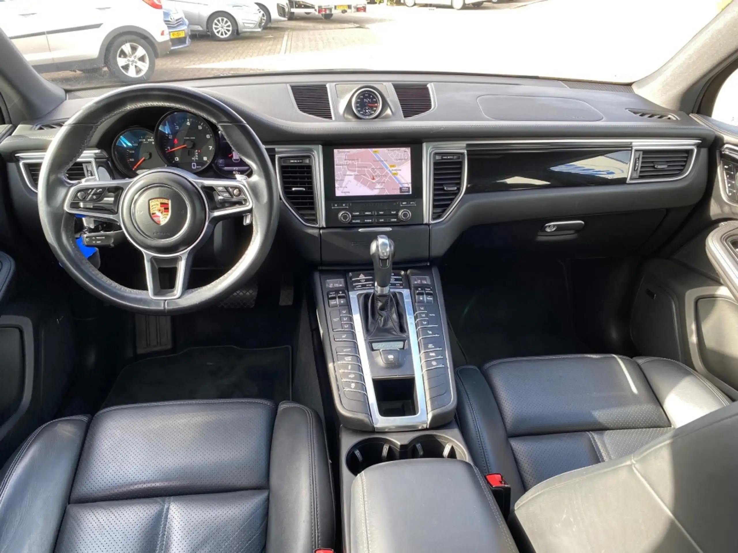 Porsche - Macan