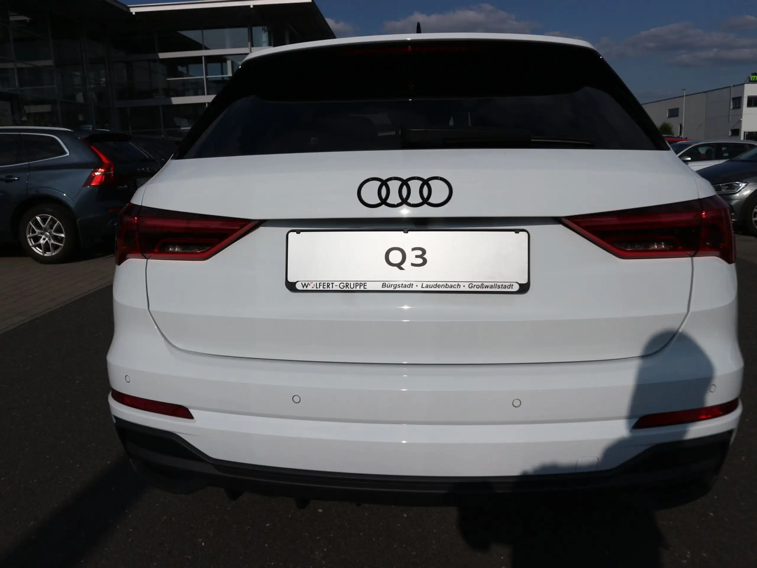 Audi - Q3