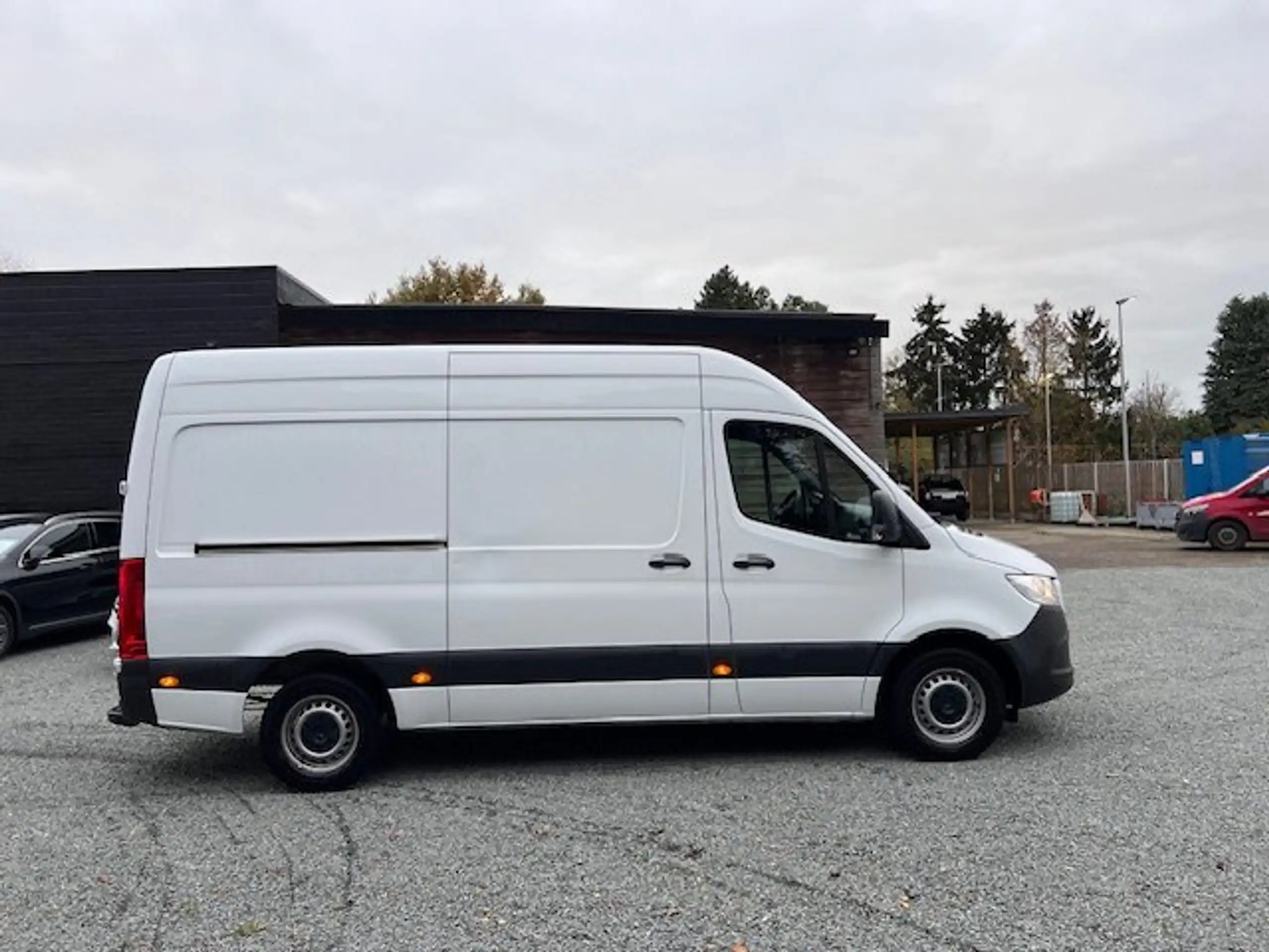 Mercedes-Benz - Sprinter