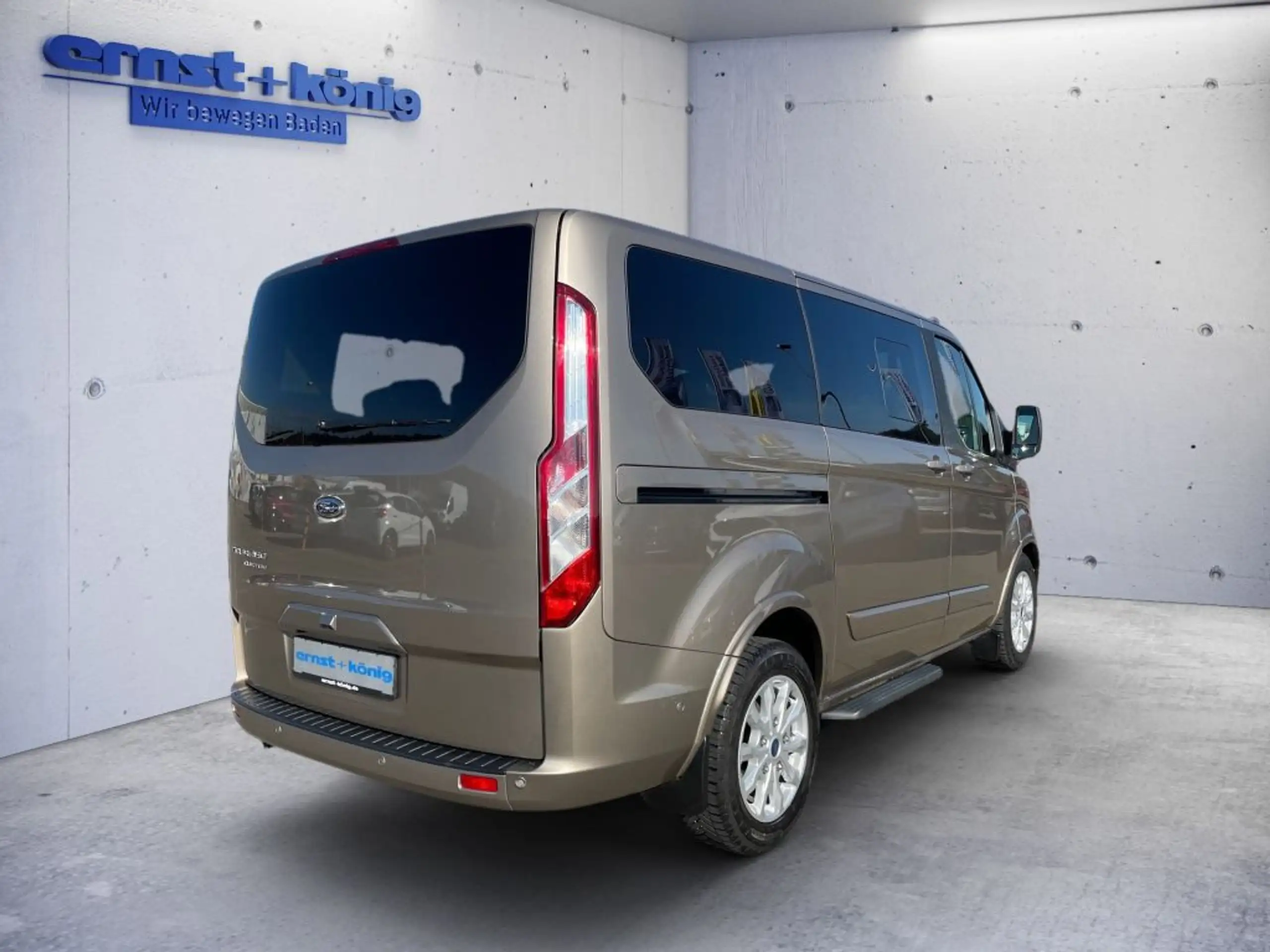 Ford - Tourneo Custom