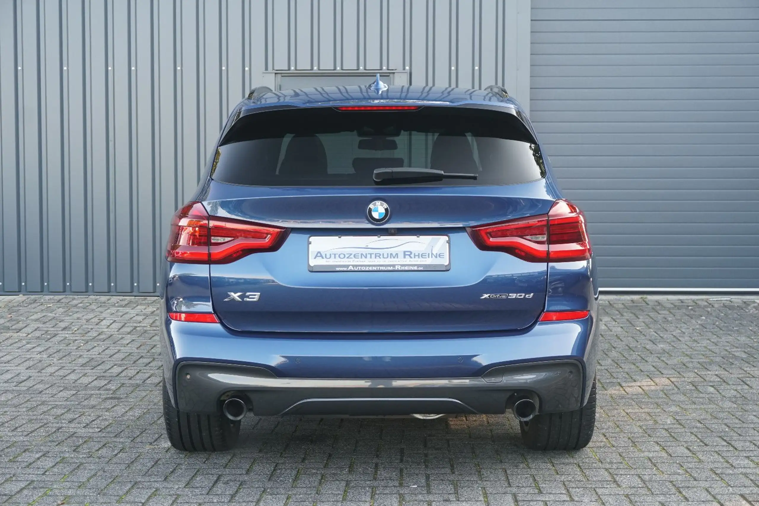 BMW - X3