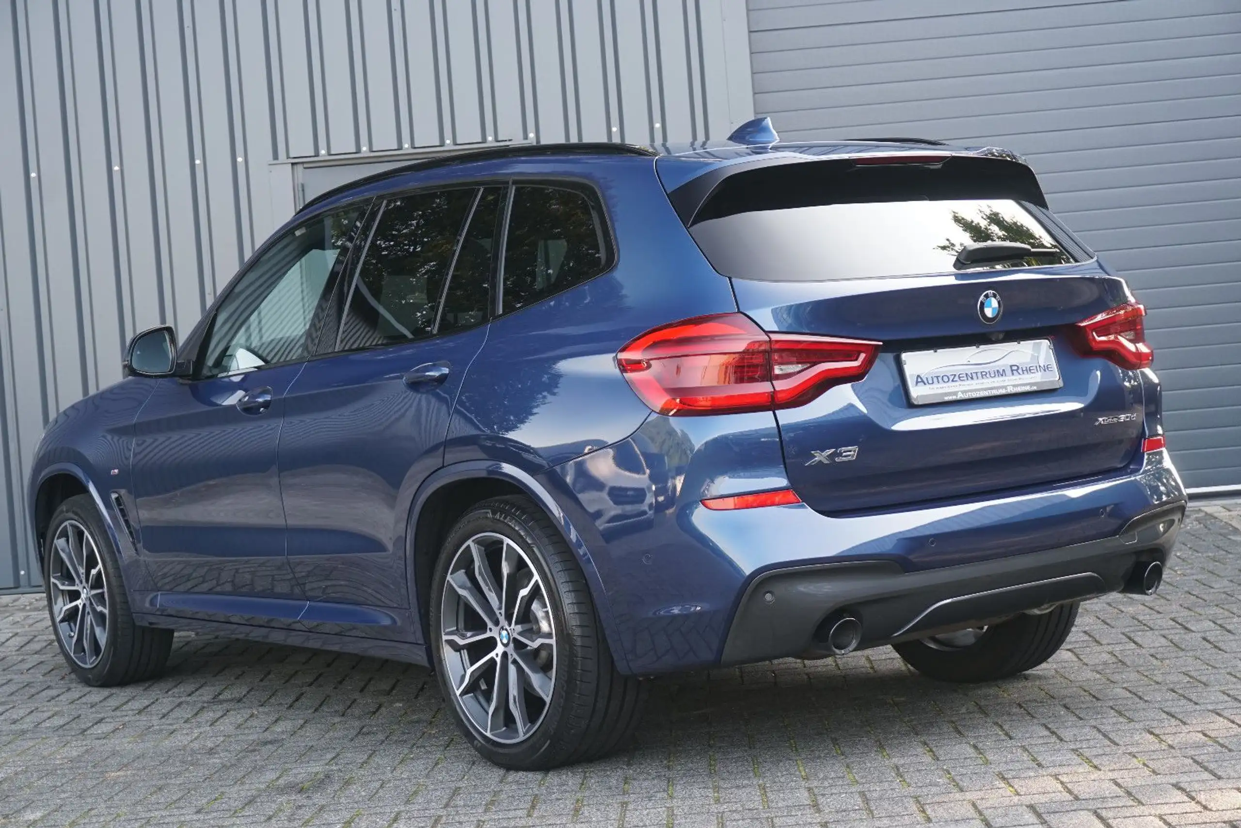 BMW - X3