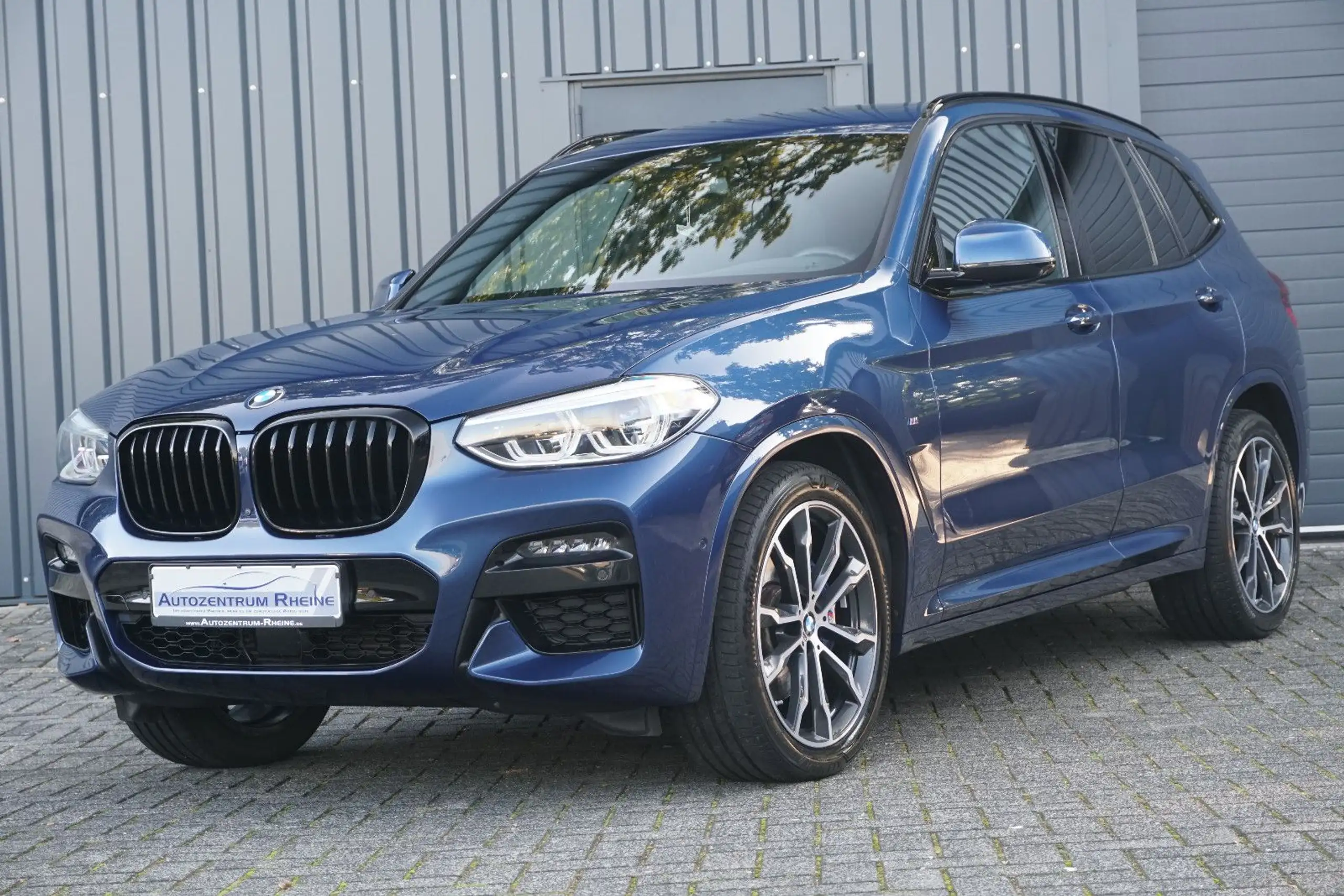 BMW - X3