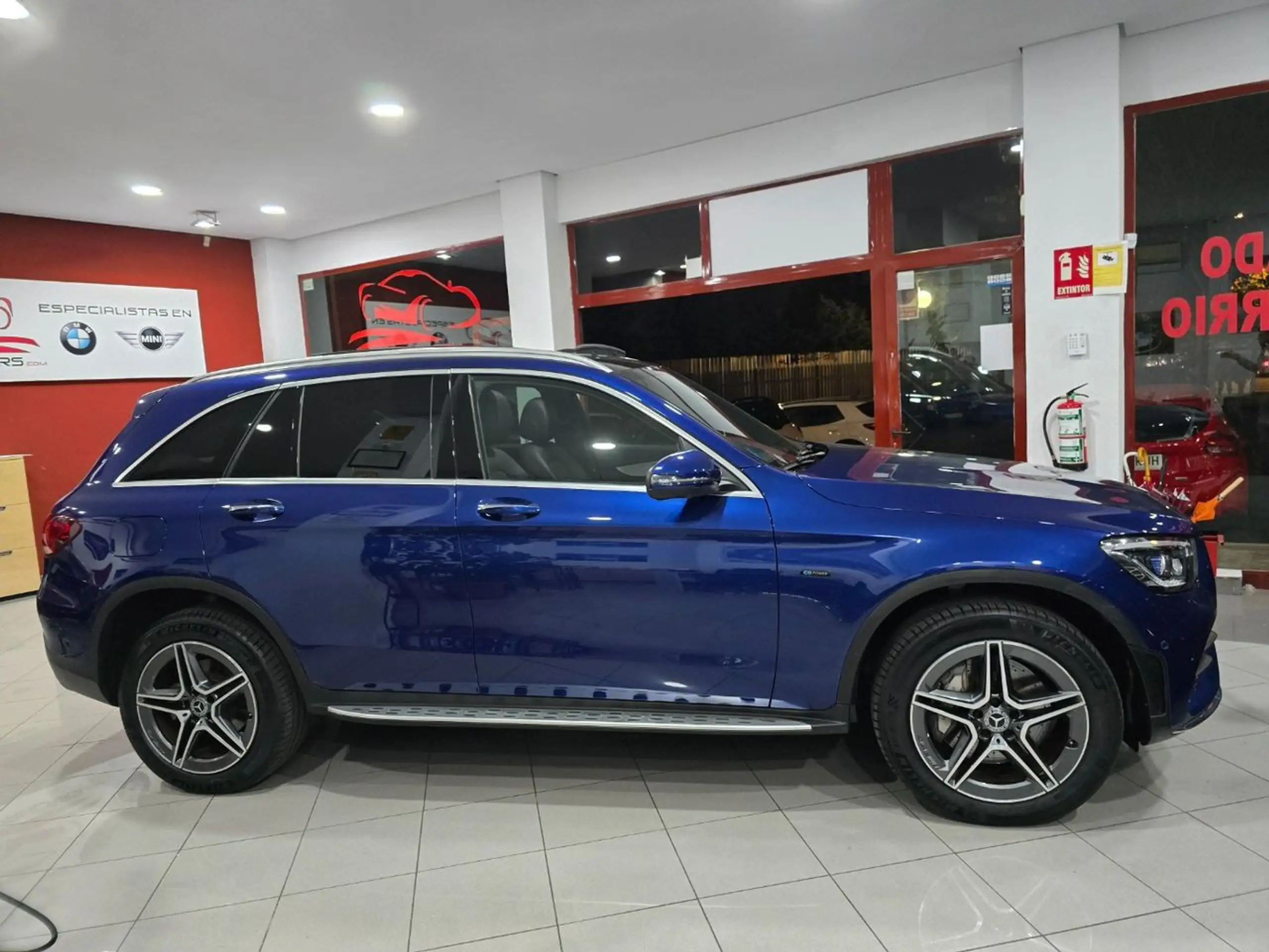 Mercedes-Benz - GLC 300