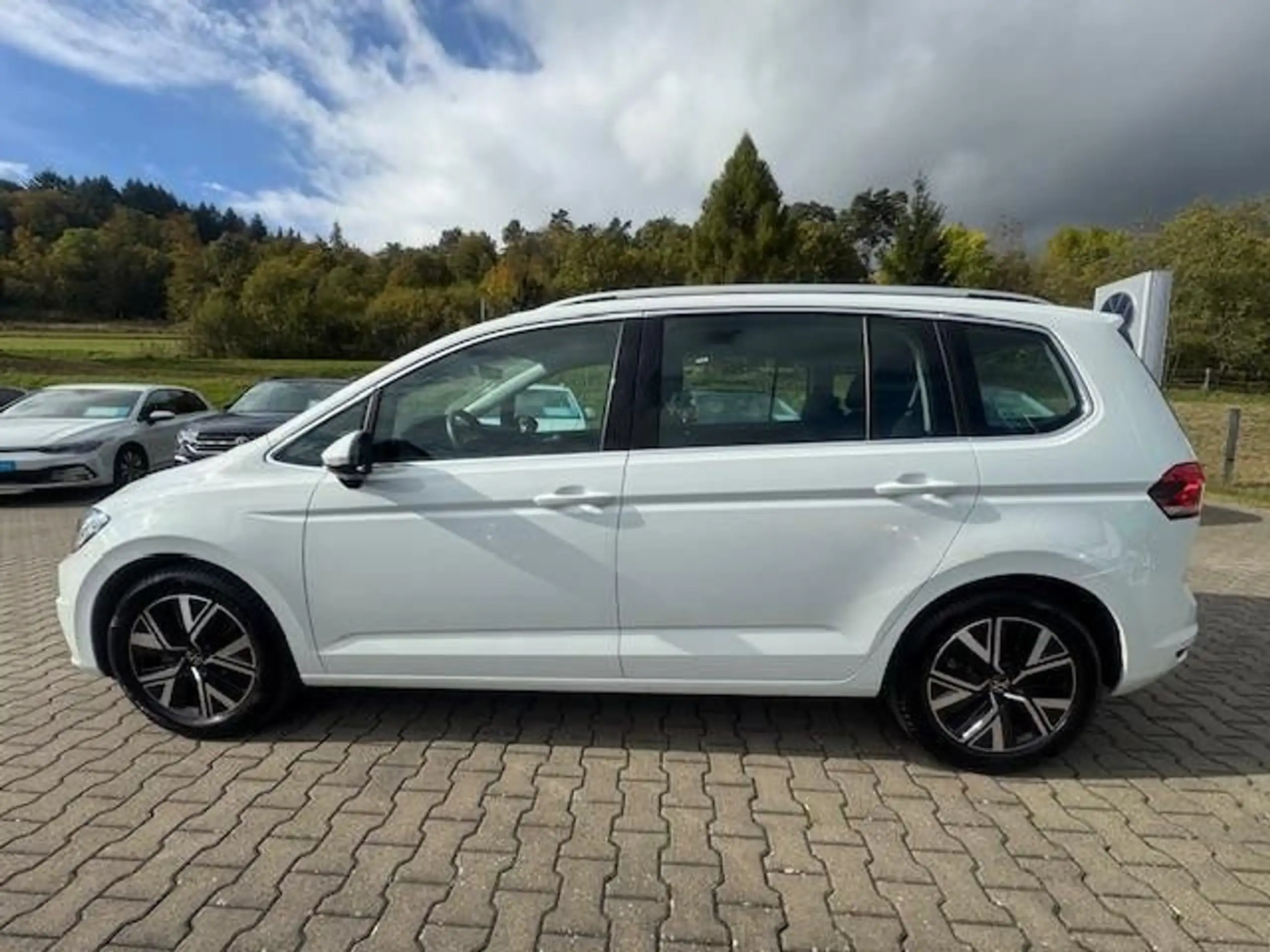 Volkswagen - Touran