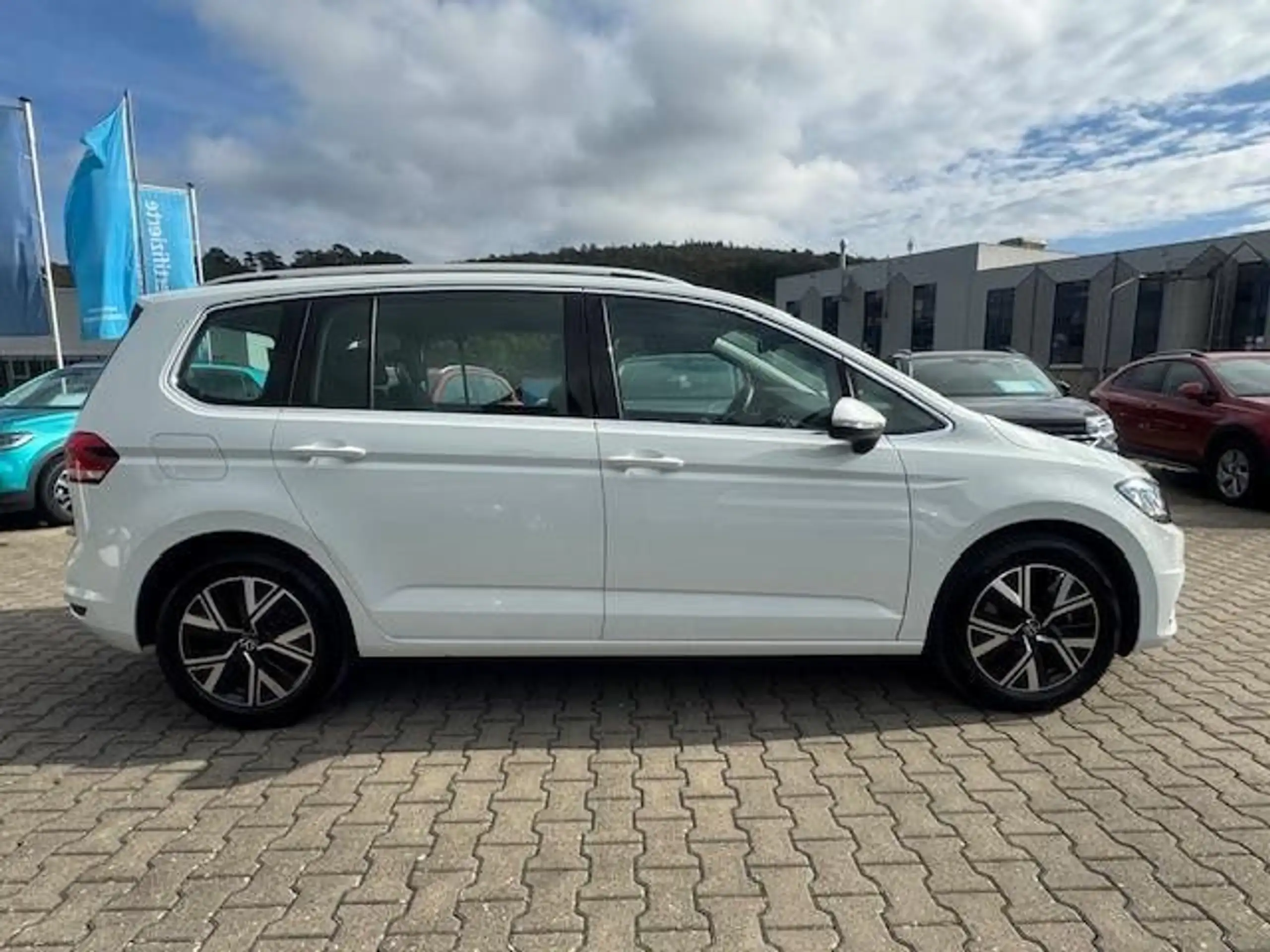 Volkswagen - Touran