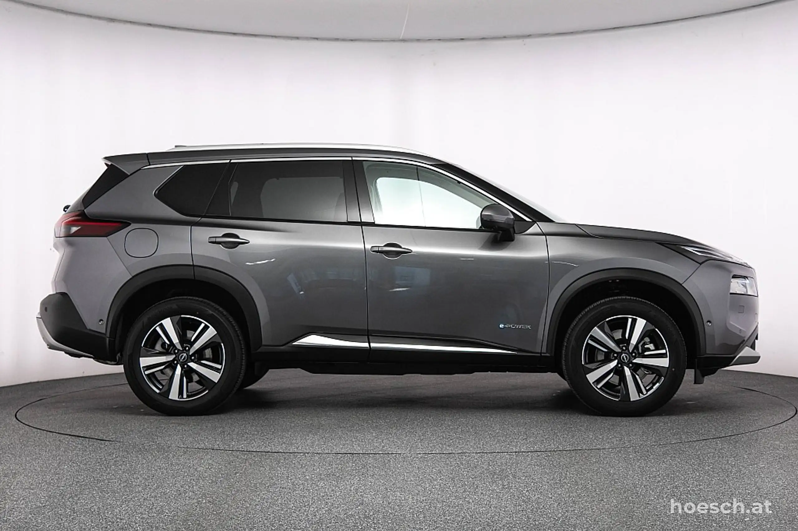 Nissan - X-Trail