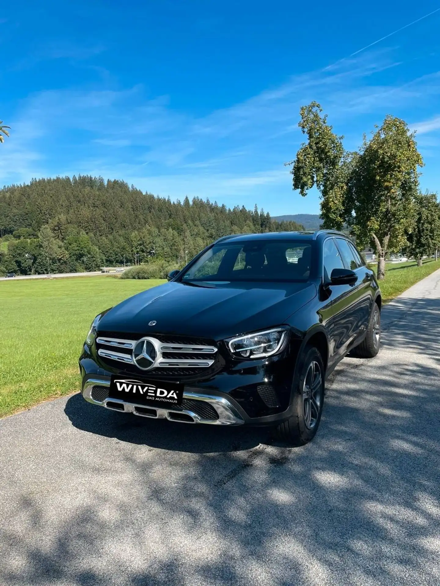 Mercedes-Benz - GLC 300