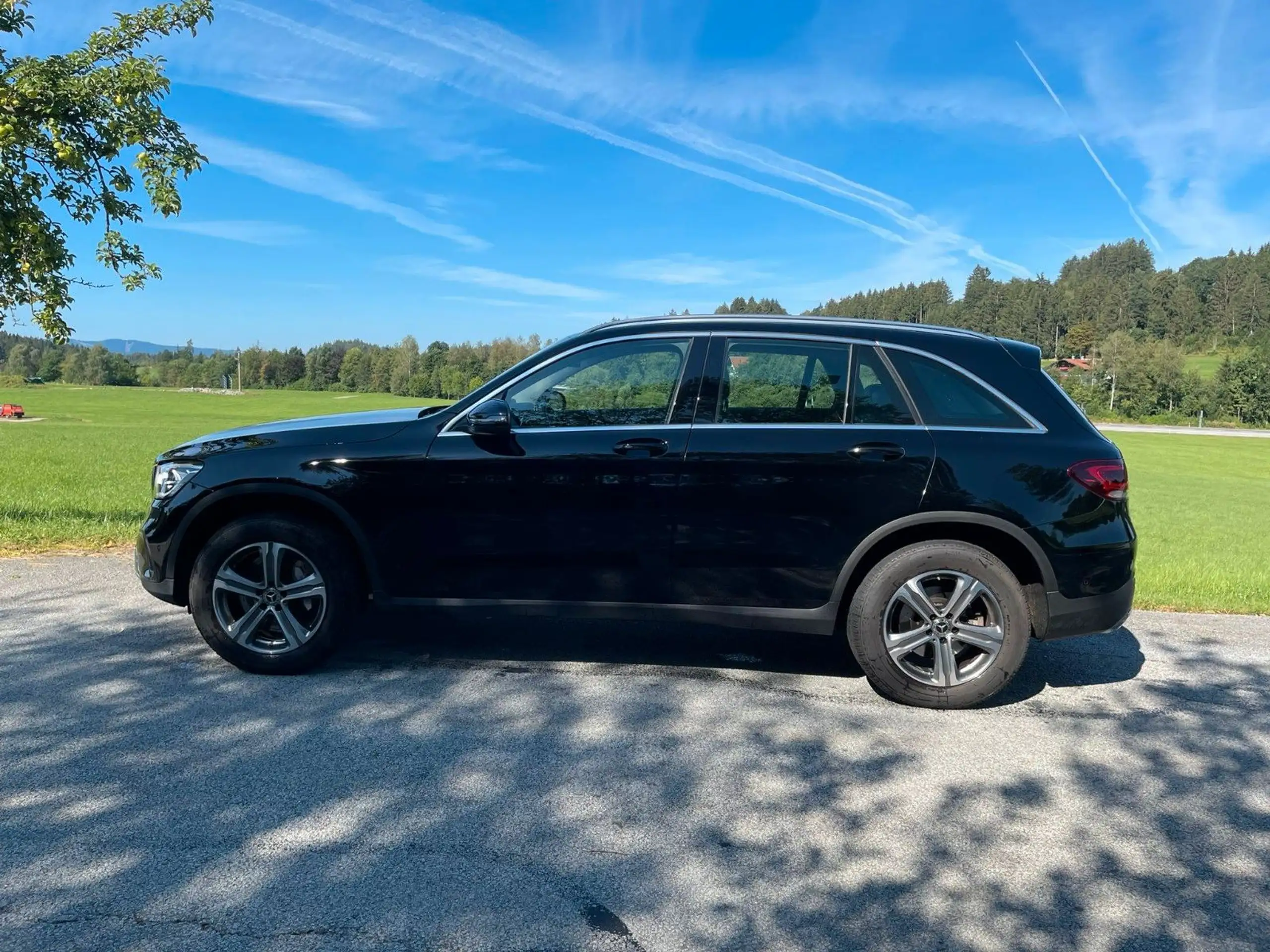 Mercedes-Benz - GLC 300