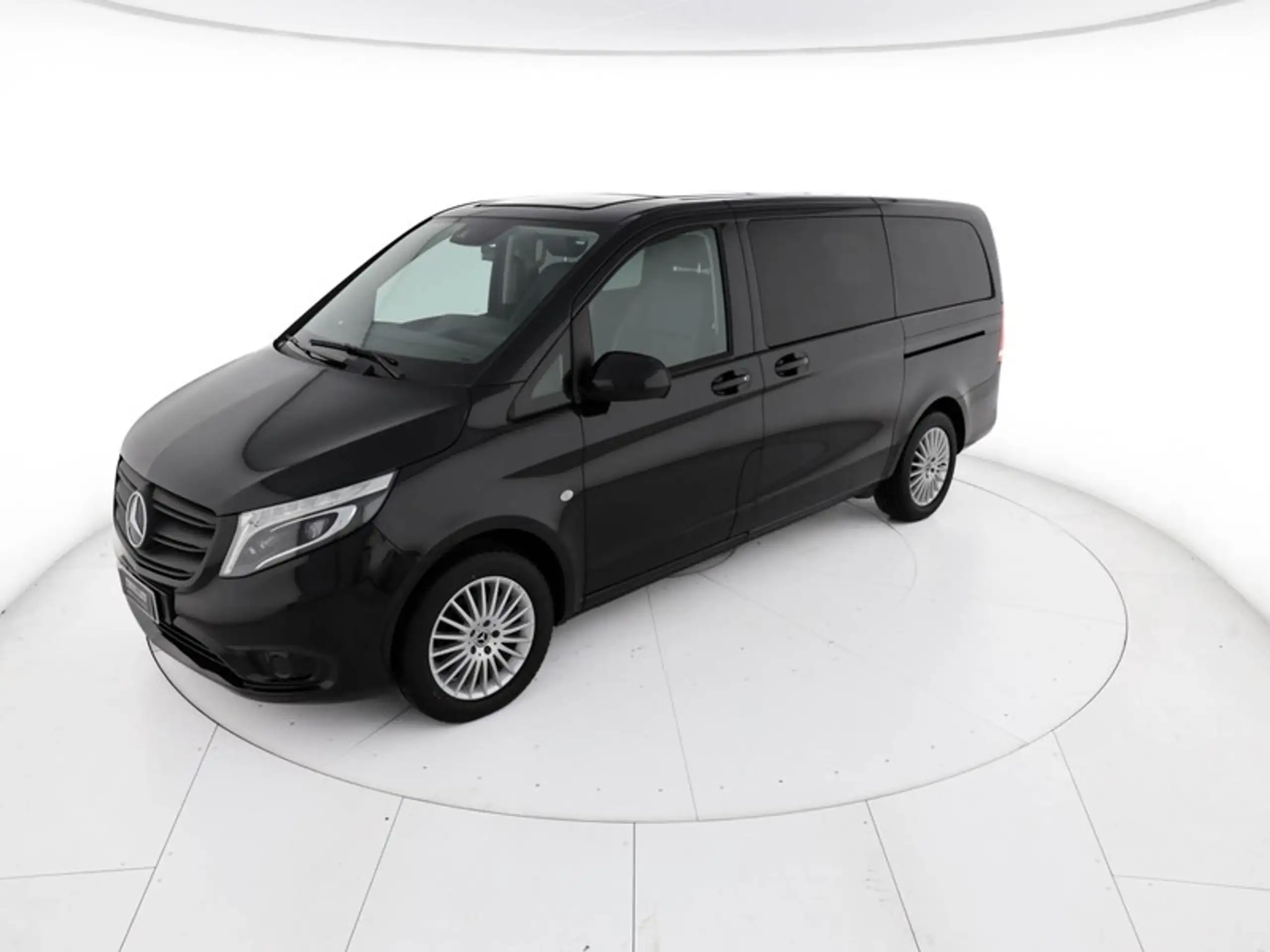 Mercedes-Benz - Vito