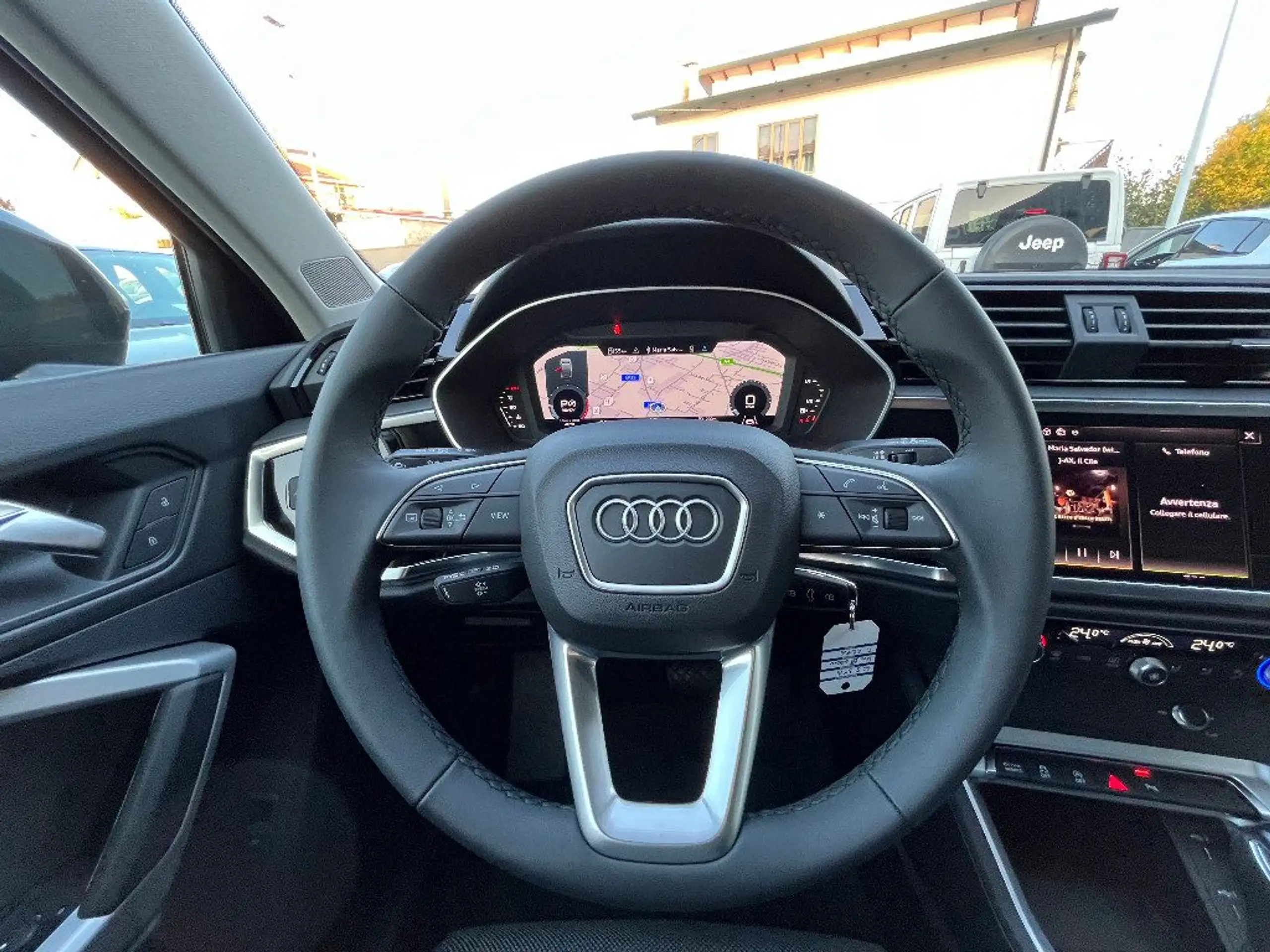 Audi - Q3