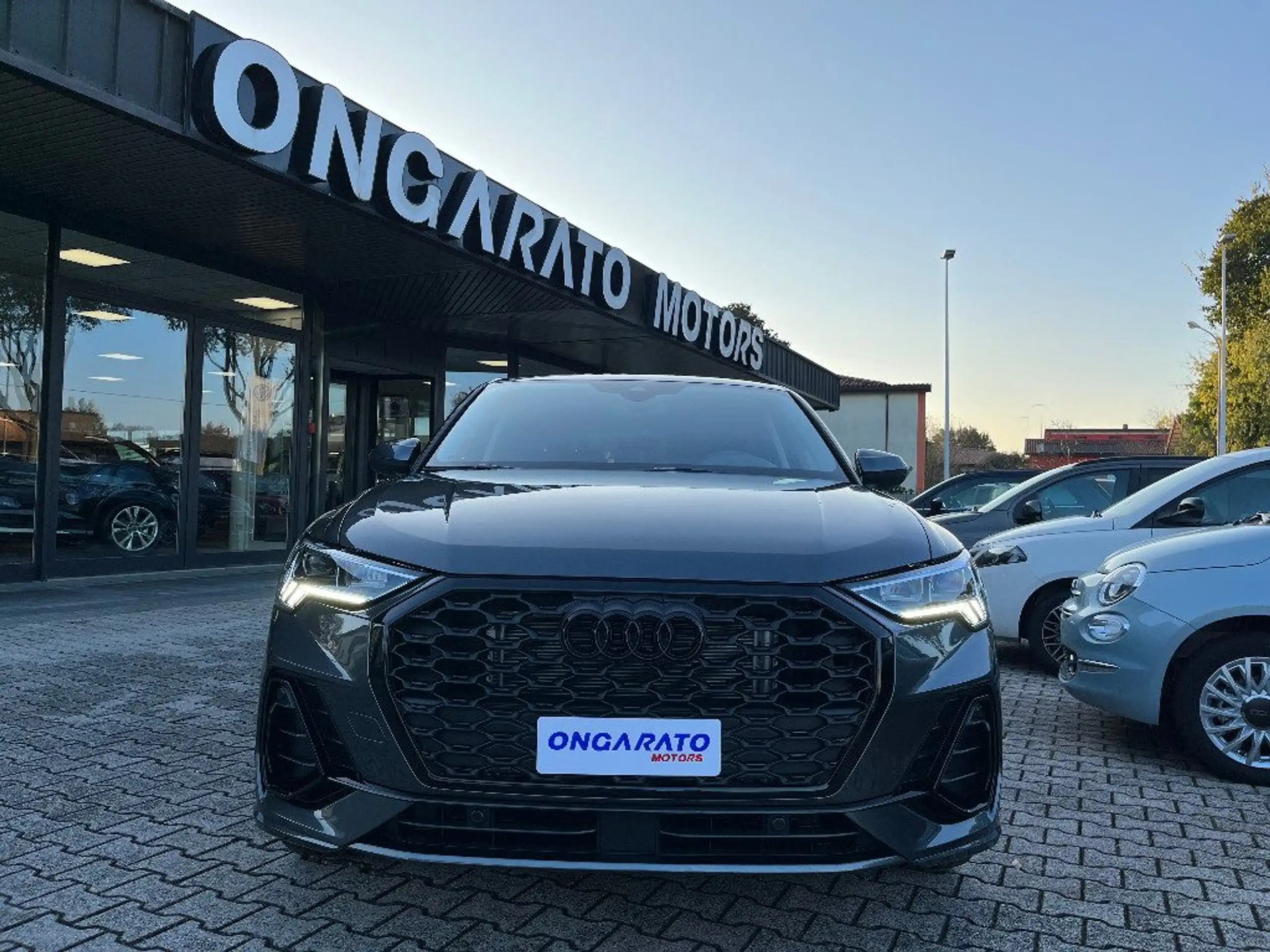 Audi - Q3