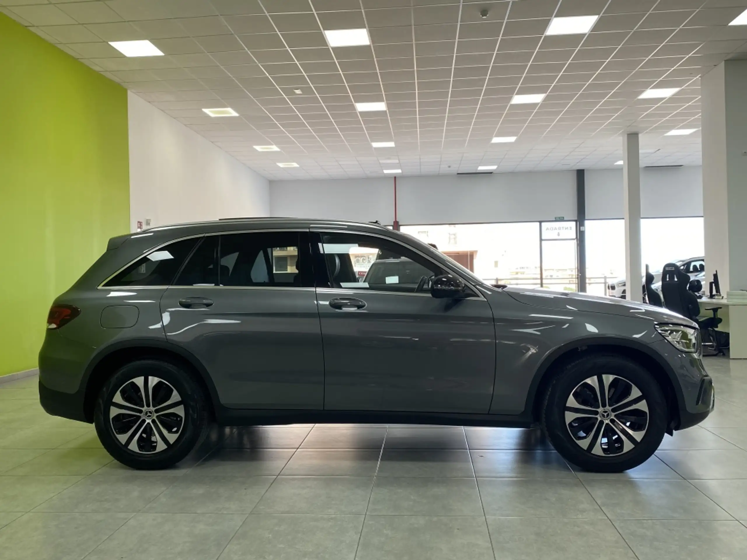 Mercedes-Benz - GLC 200