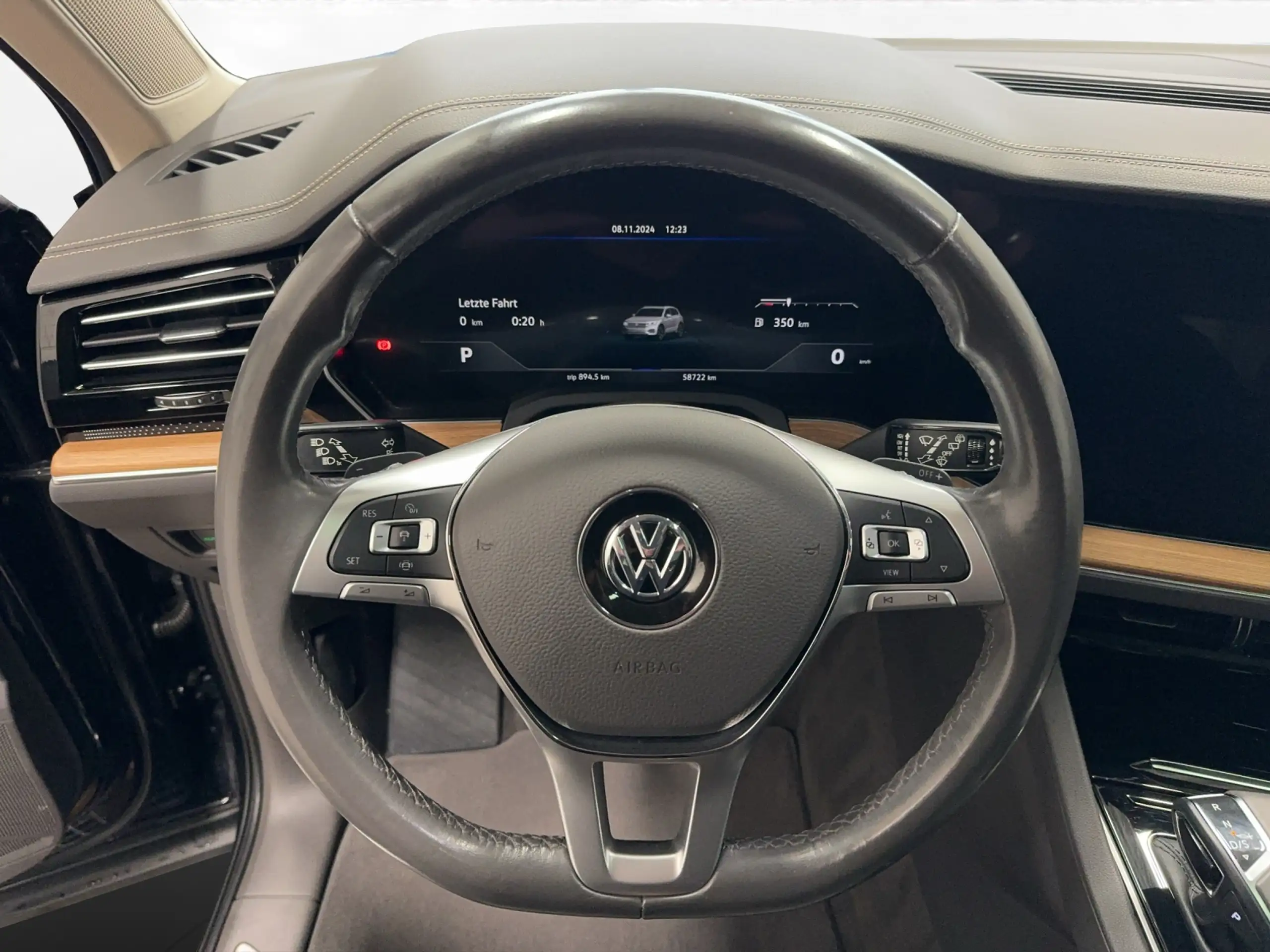 Volkswagen - Touareg