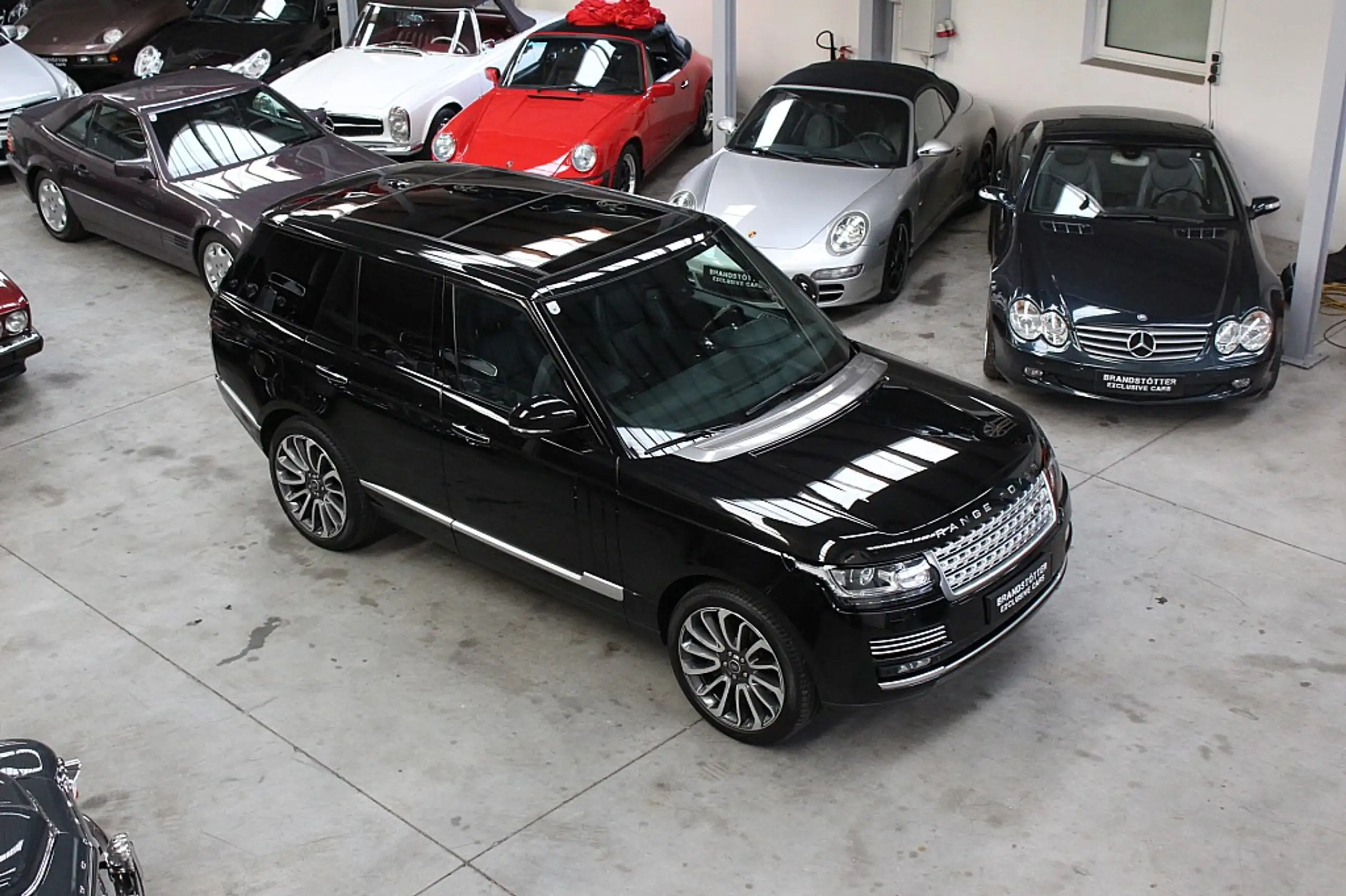 Land Rover - Range Rover