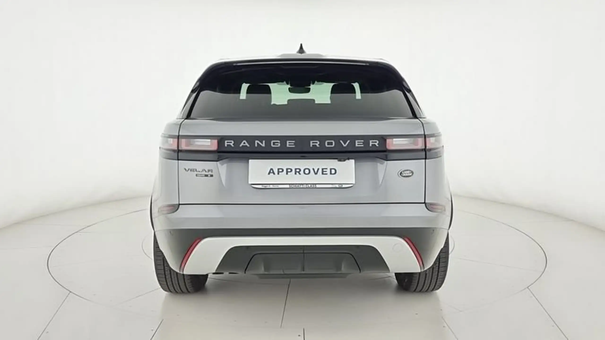 Land Rover - Range Rover Velar