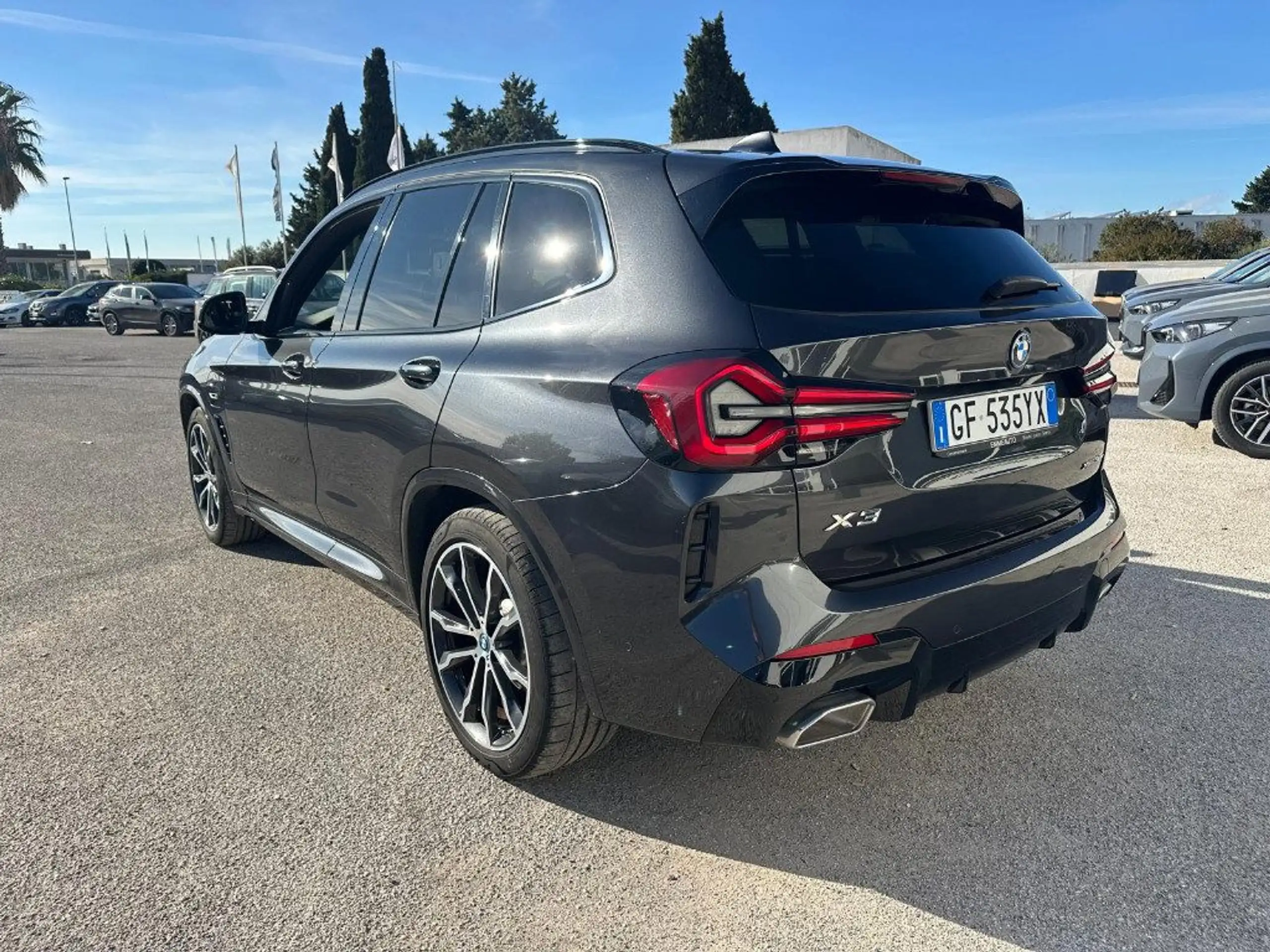 BMW - X3