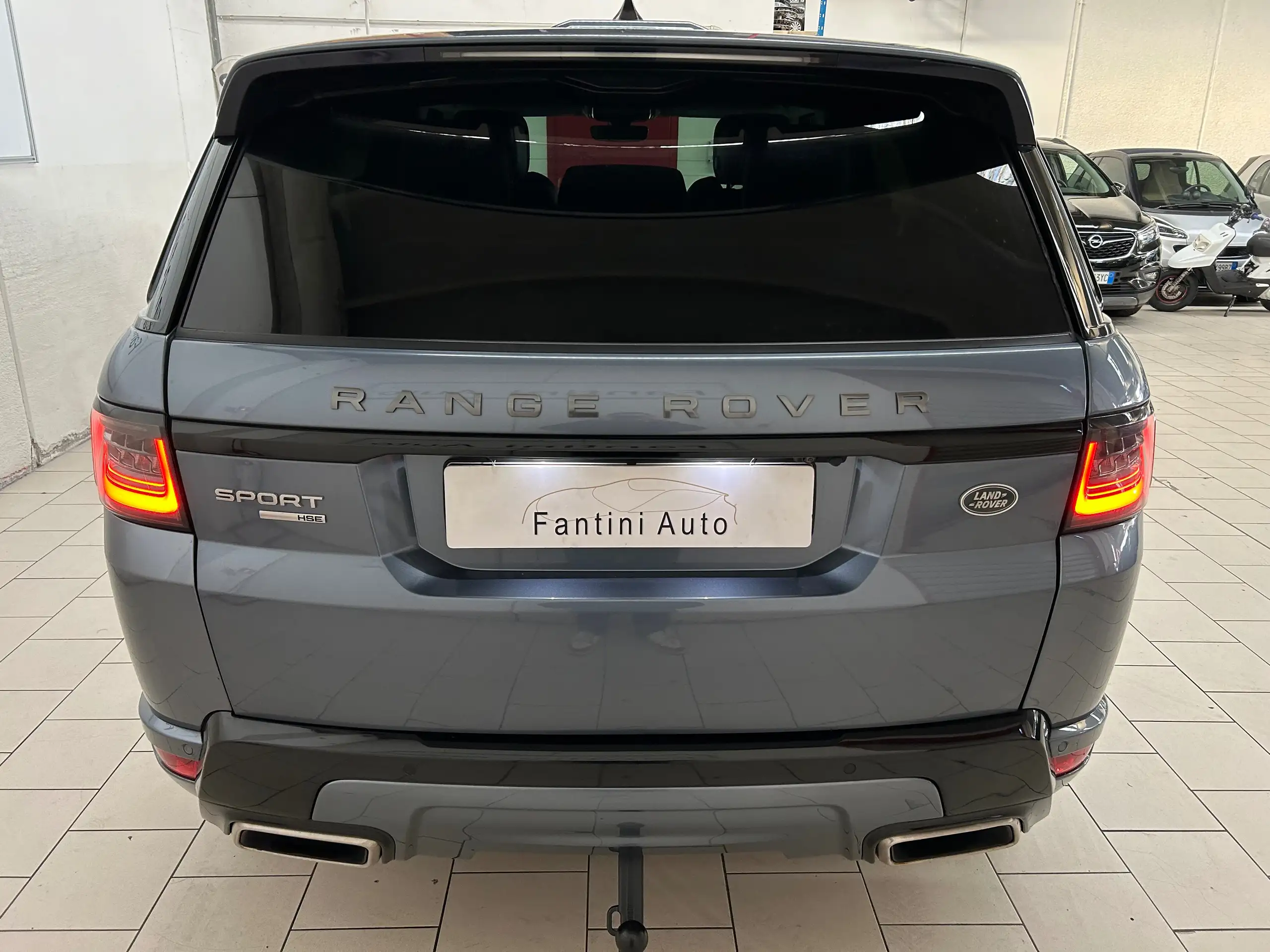 Land Rover - Range Rover Sport