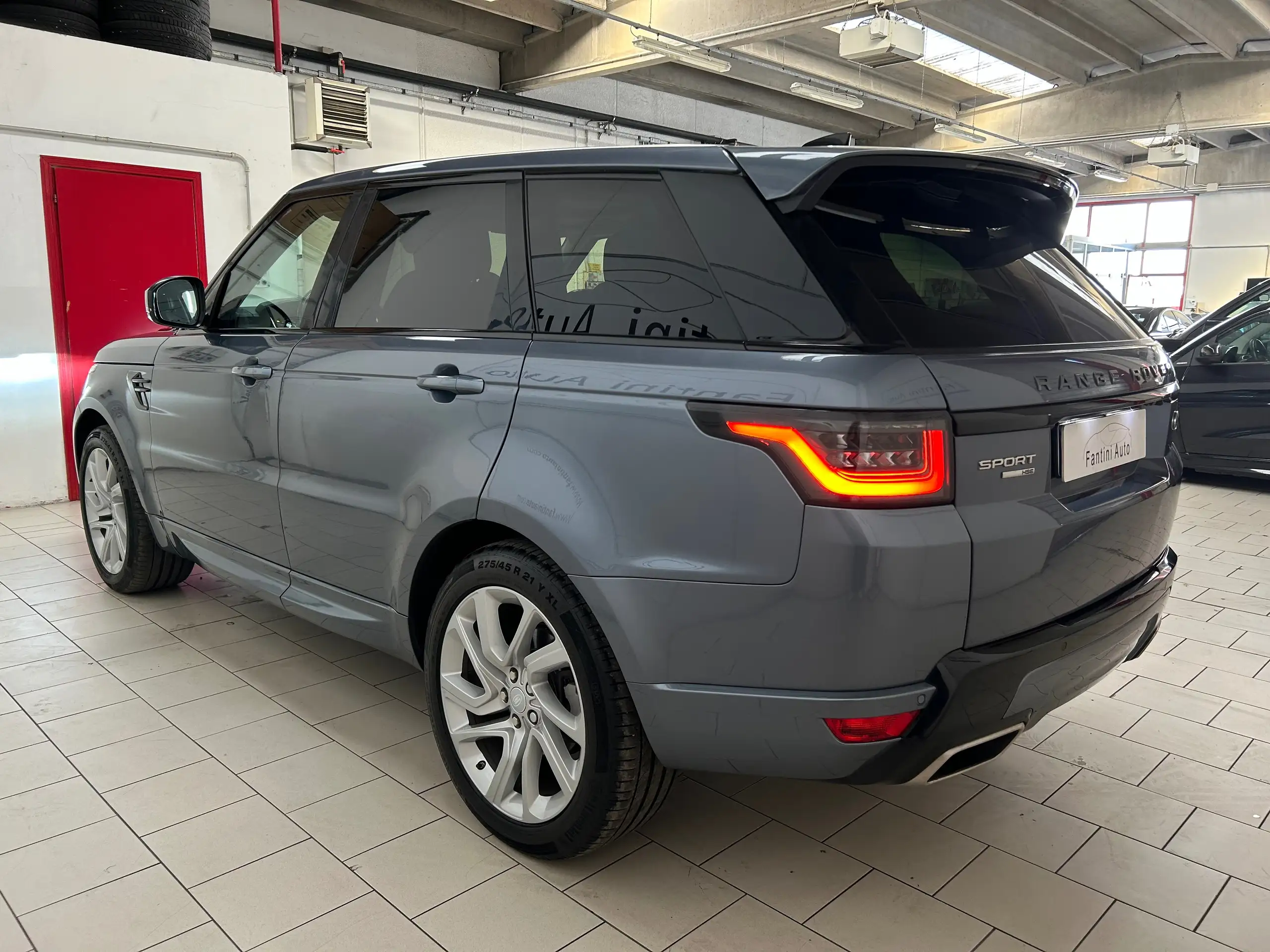 Land Rover - Range Rover Sport