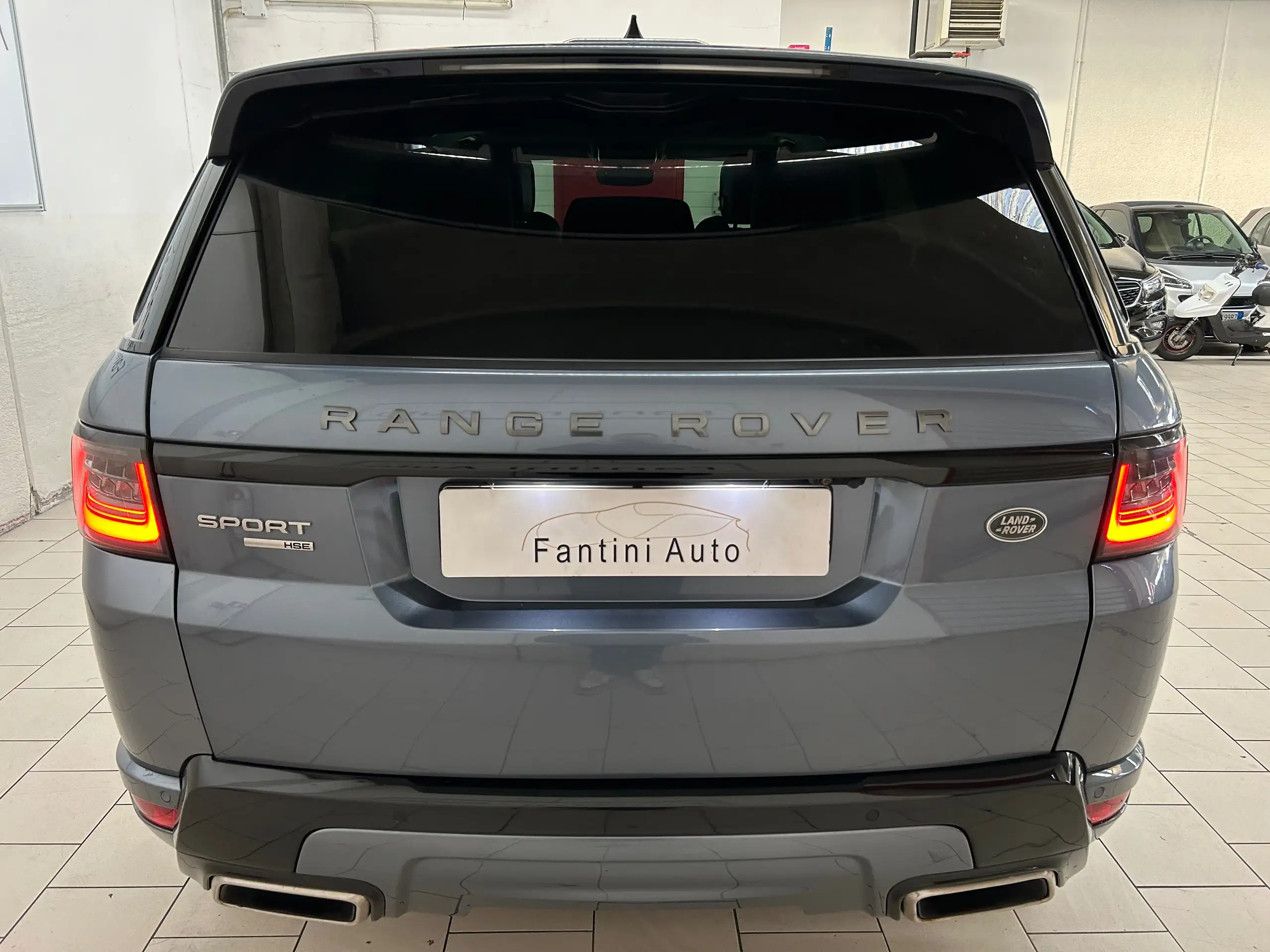 Land Rover - Range Rover Sport