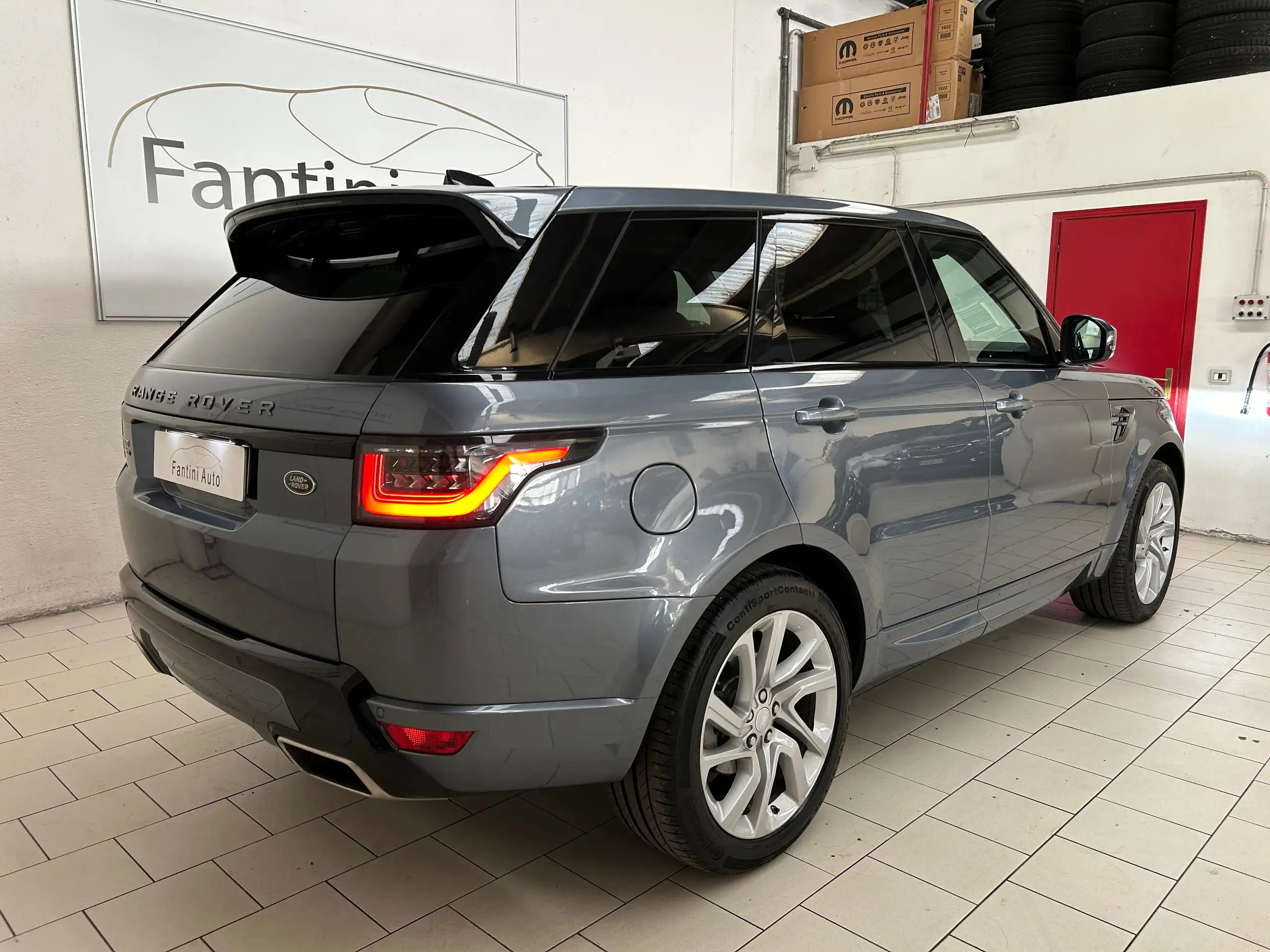 Land Rover - Range Rover Sport