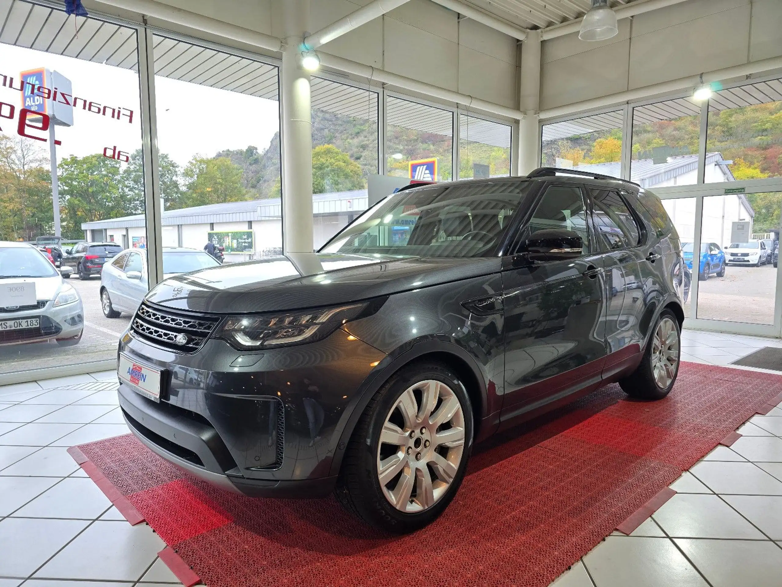 Land Rover Discovery 2019