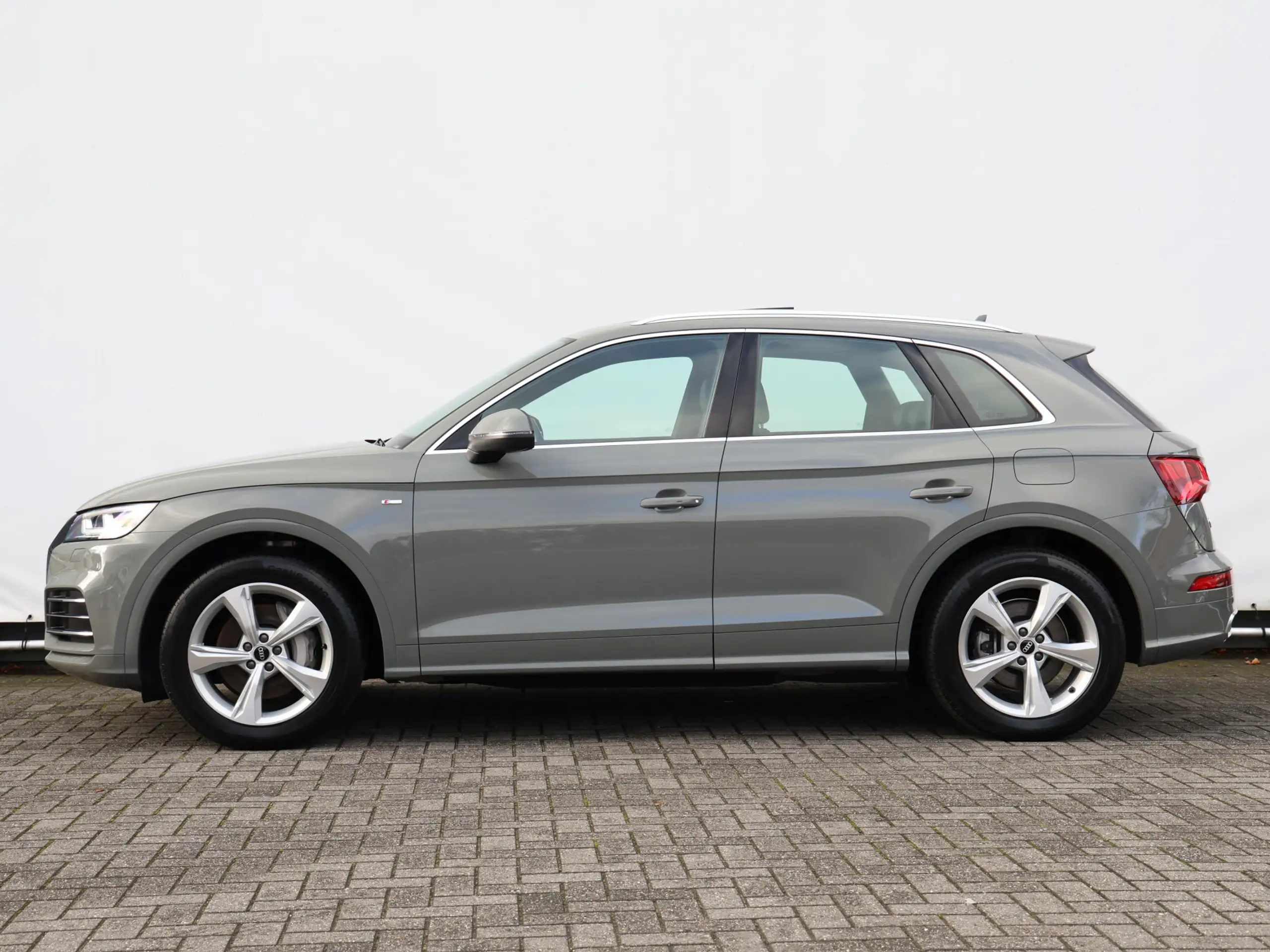 Audi - Q5