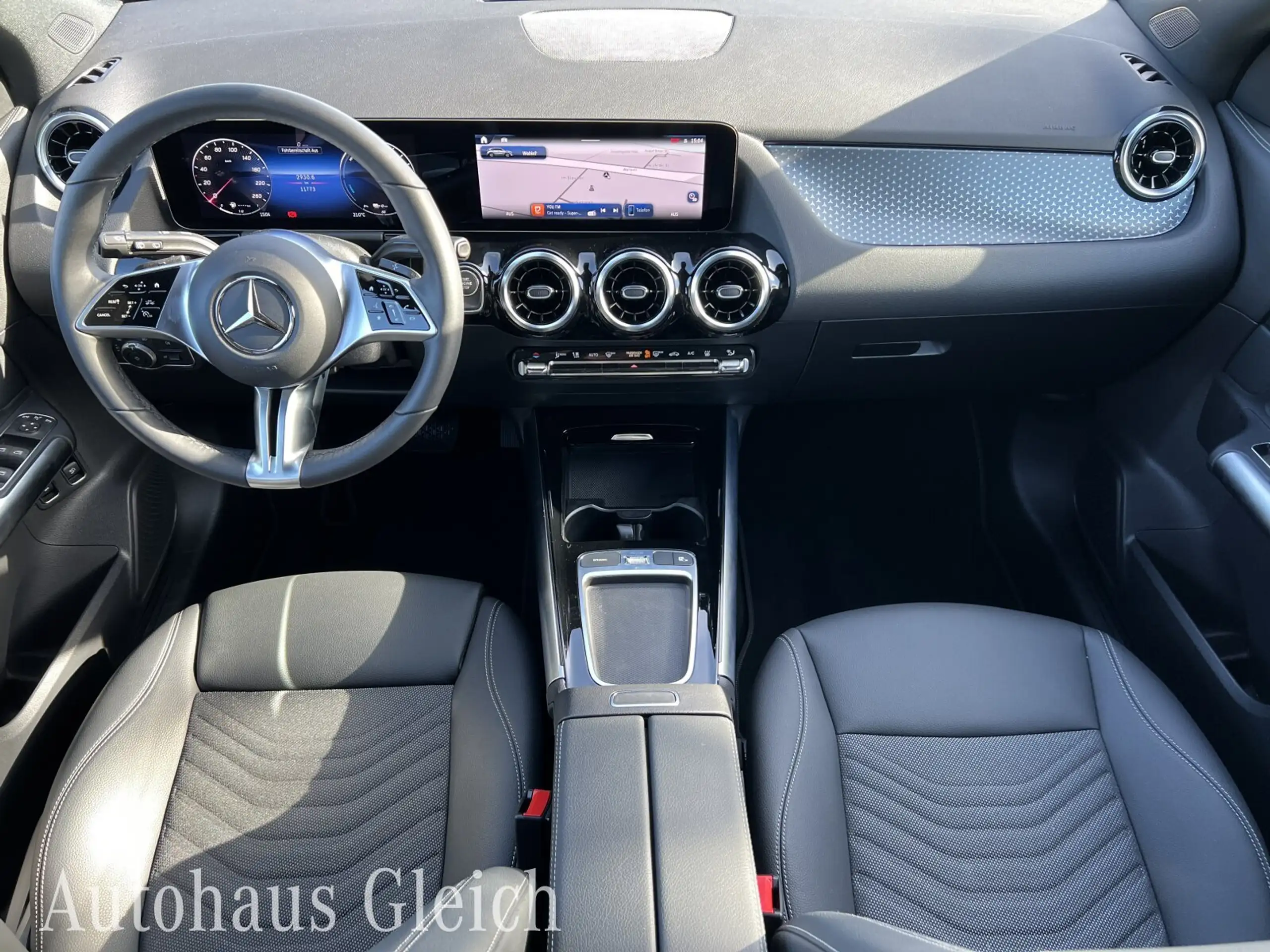 Mercedes-Benz - GLA 250