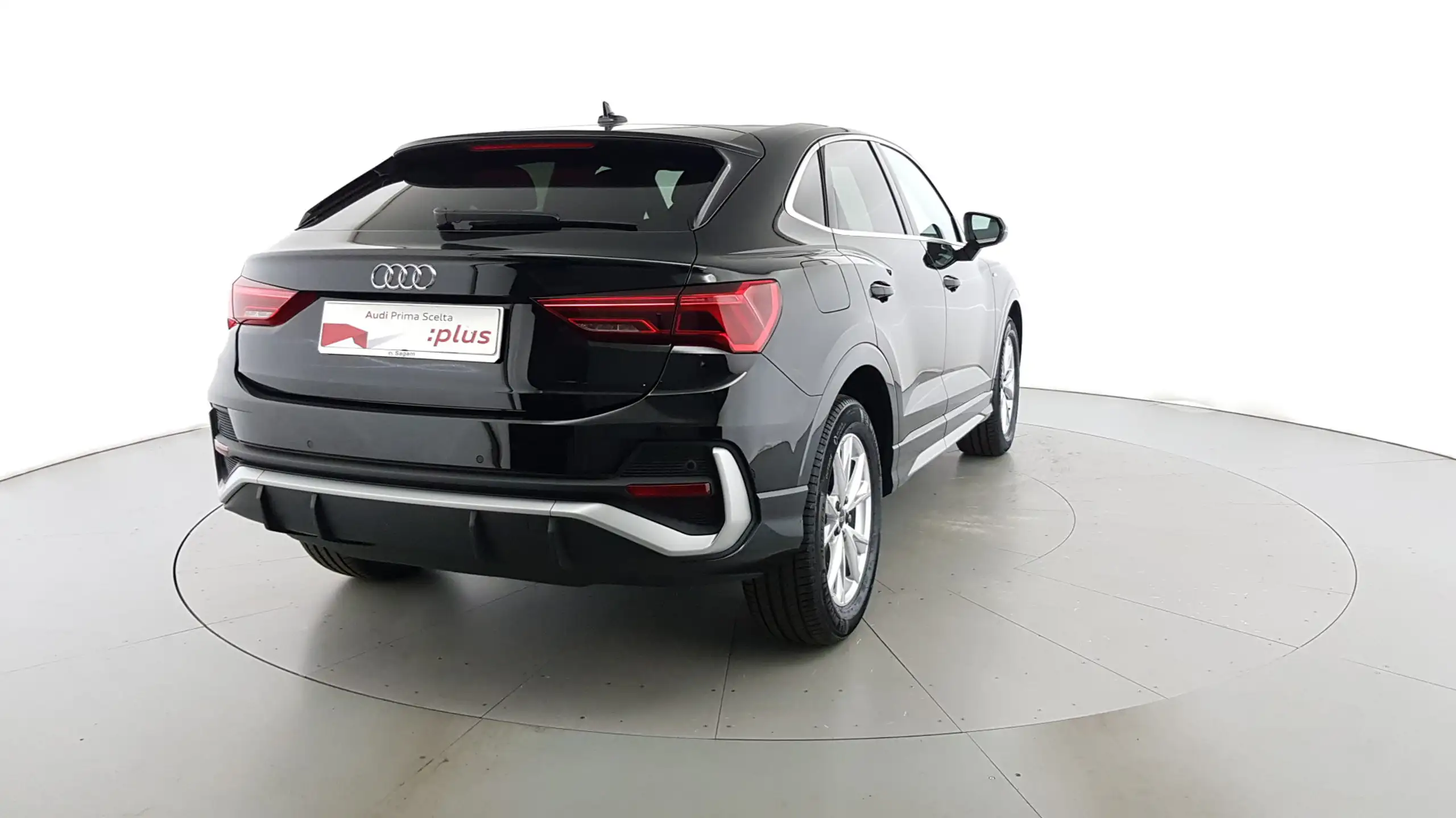 Audi - Q3