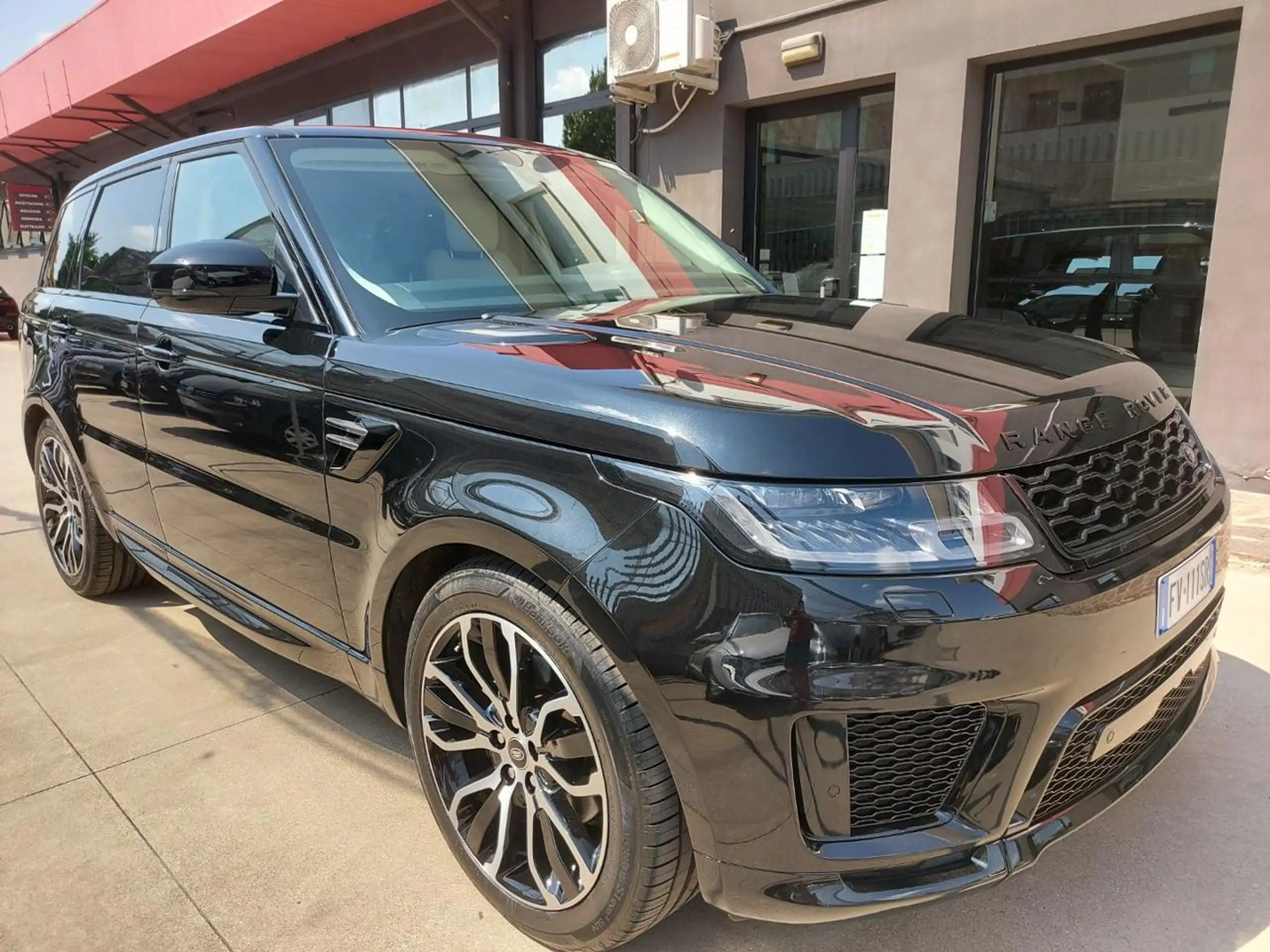 Land Rover - Range Rover Sport