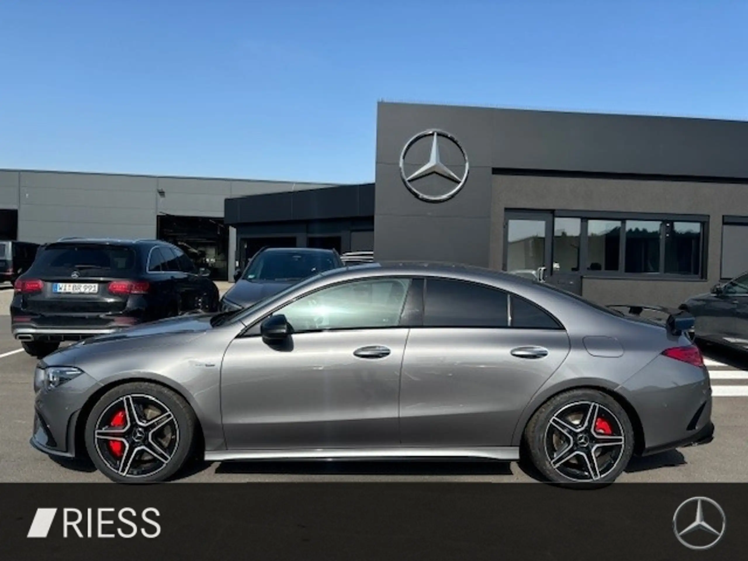 Mercedes-Benz - CLA 35 AMG