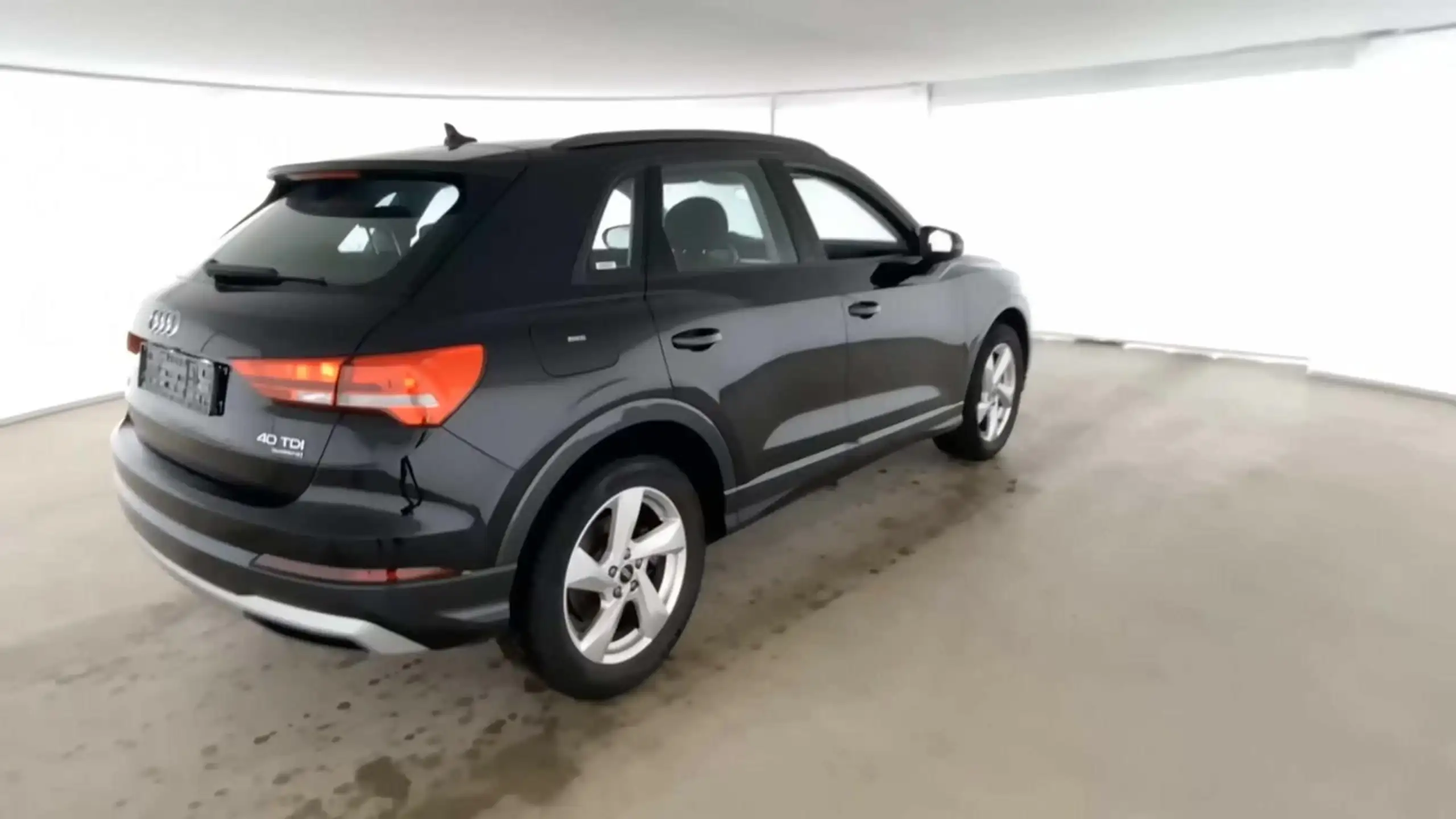 Audi - Q3