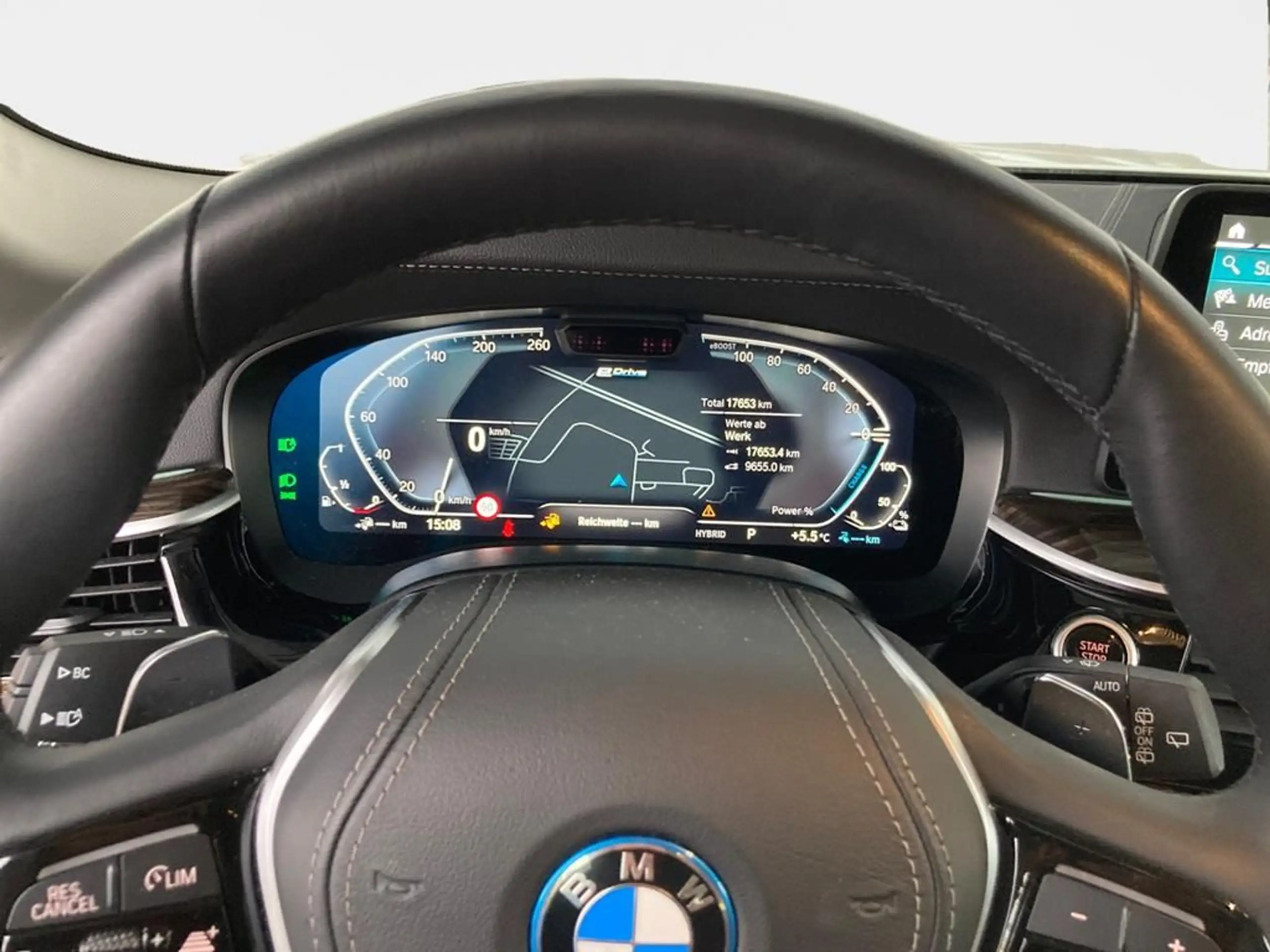 BMW - 530