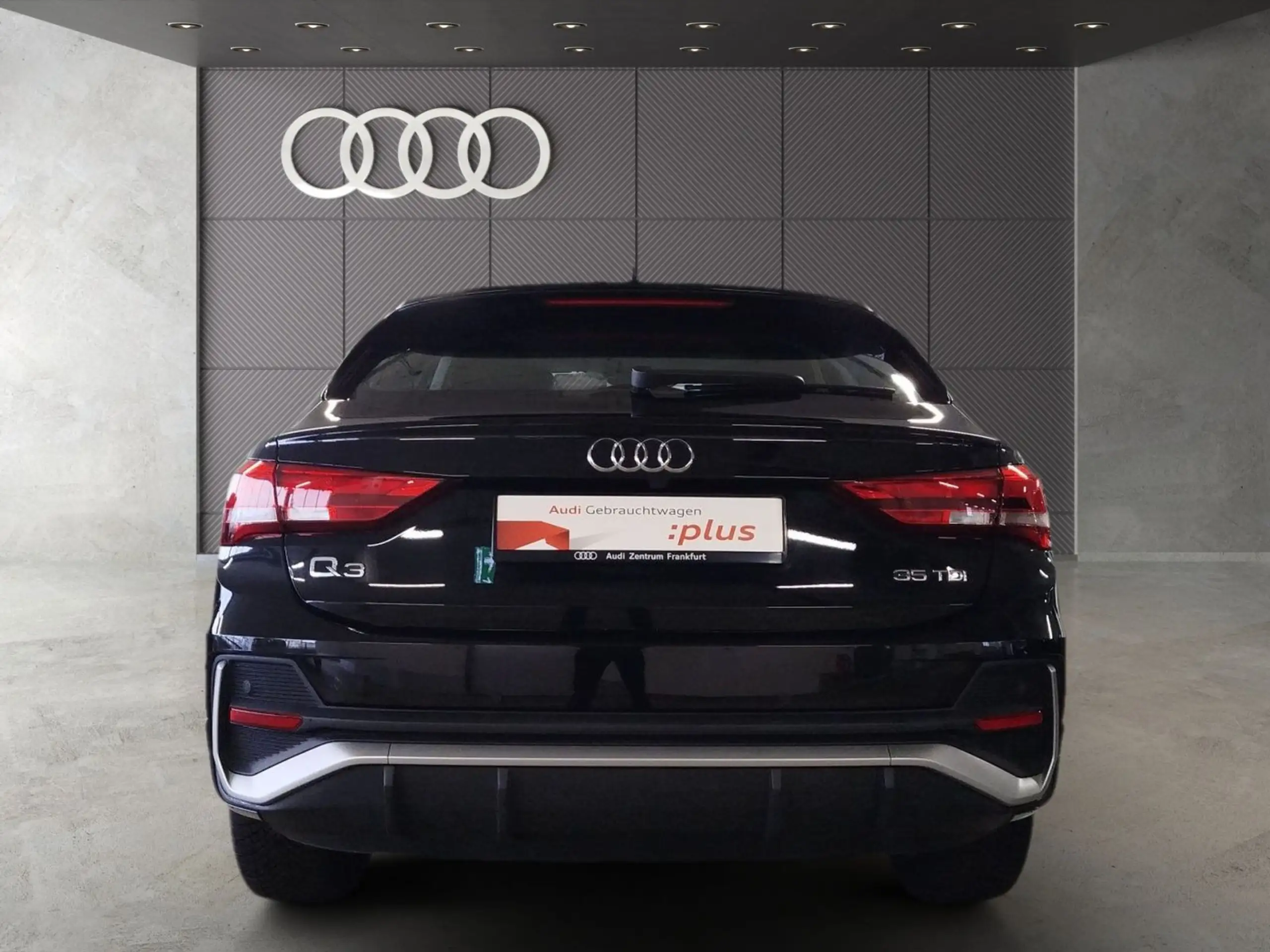 Audi - Q3