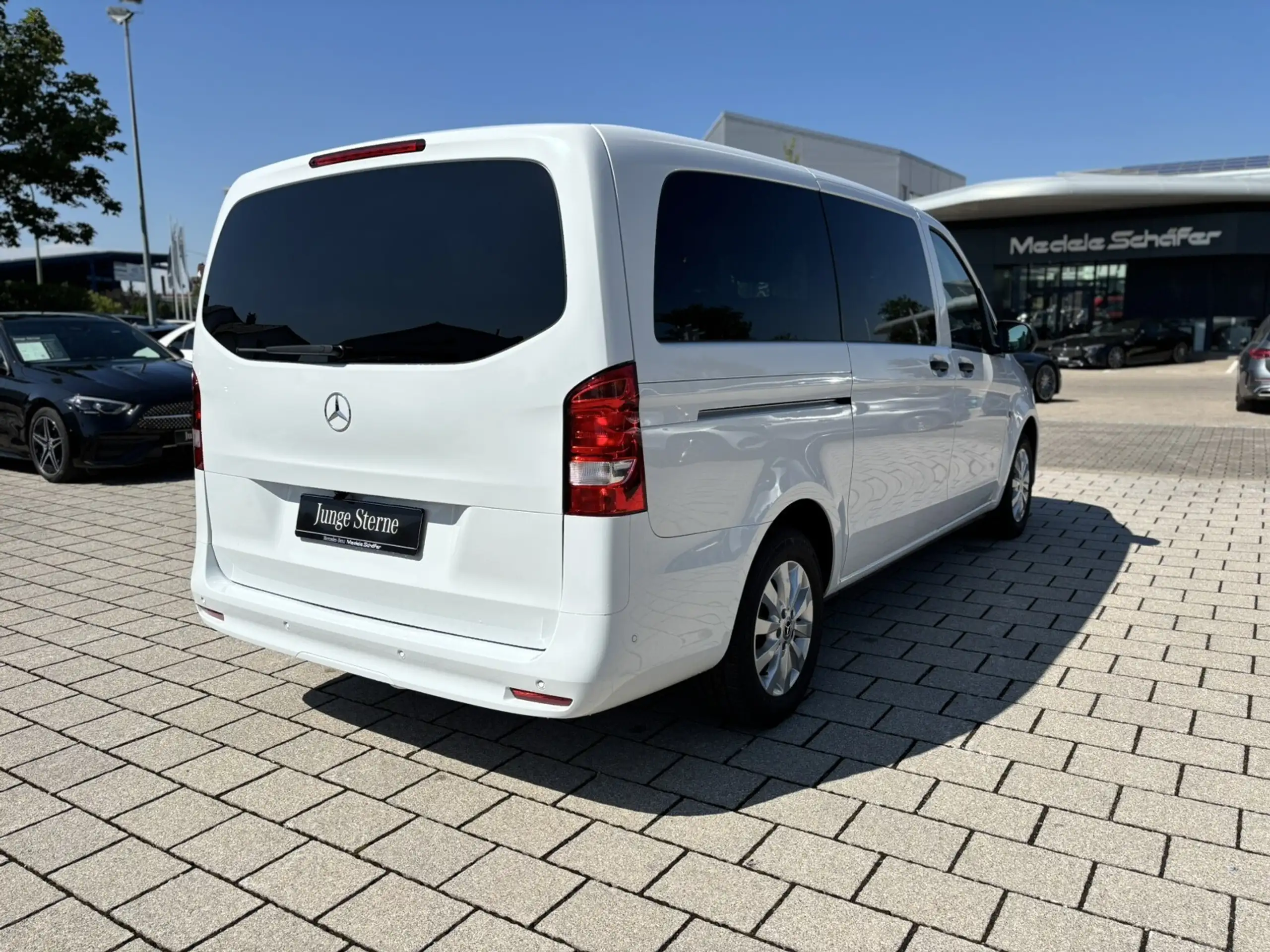 Mercedes-Benz - Vito