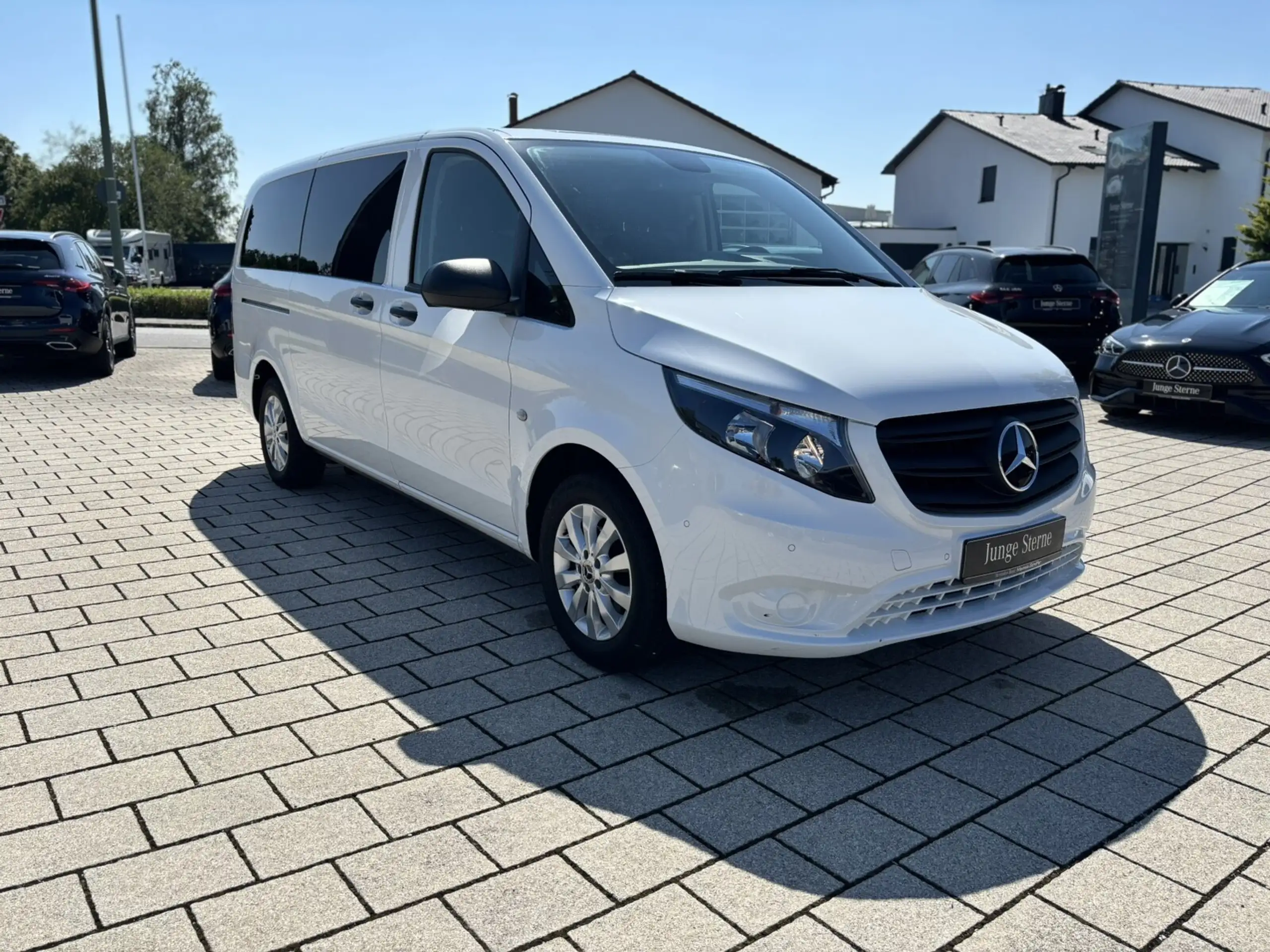 Mercedes-Benz - Vito