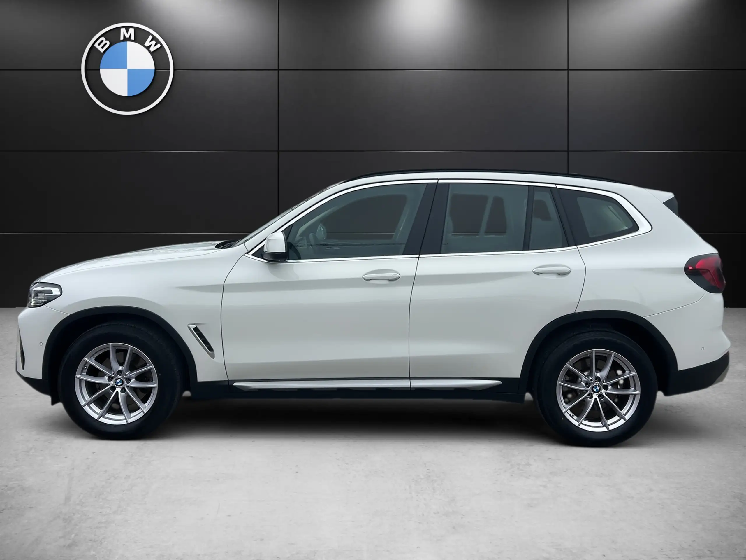 BMW - X3