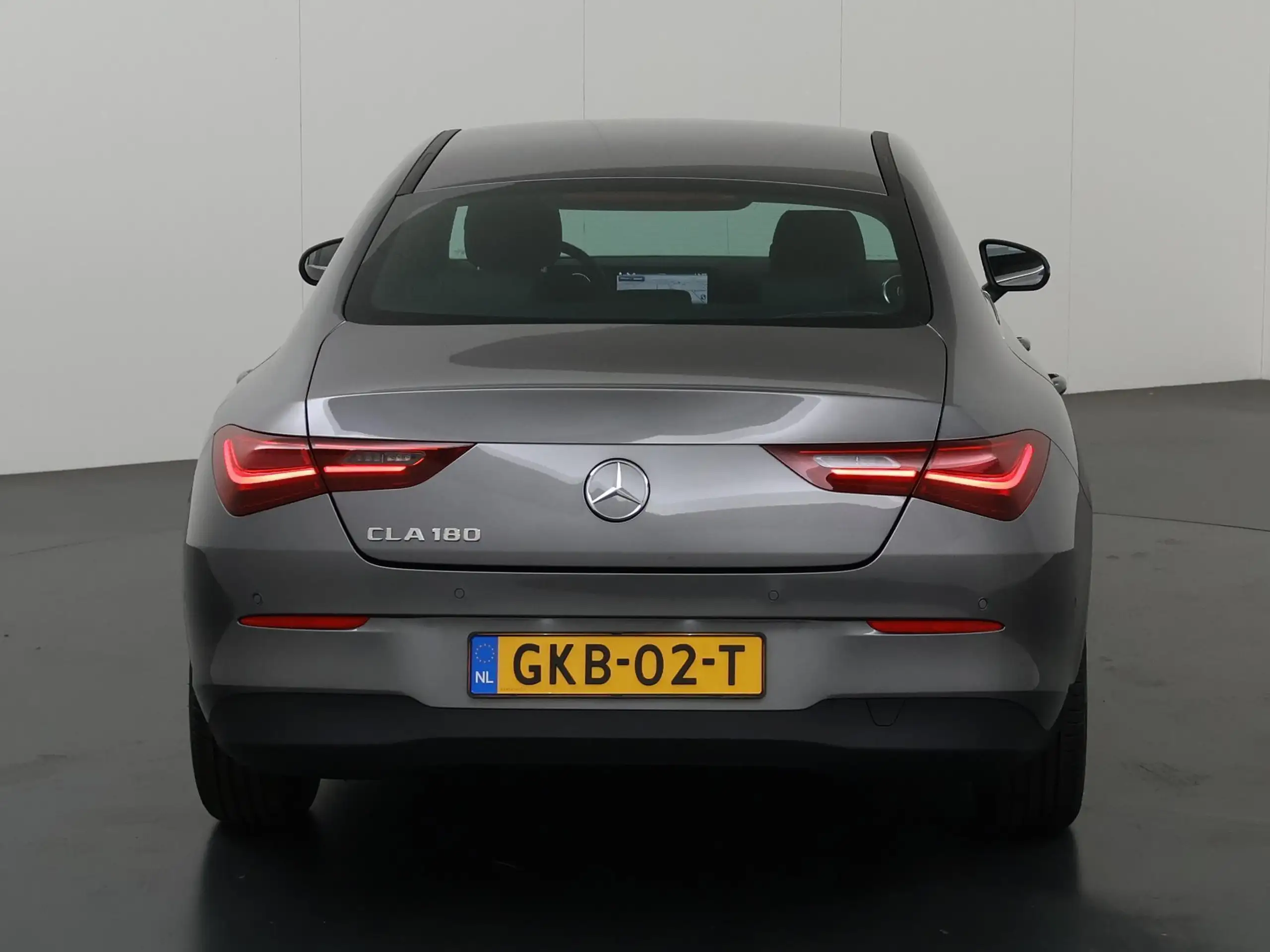 Mercedes-Benz - CLA 180