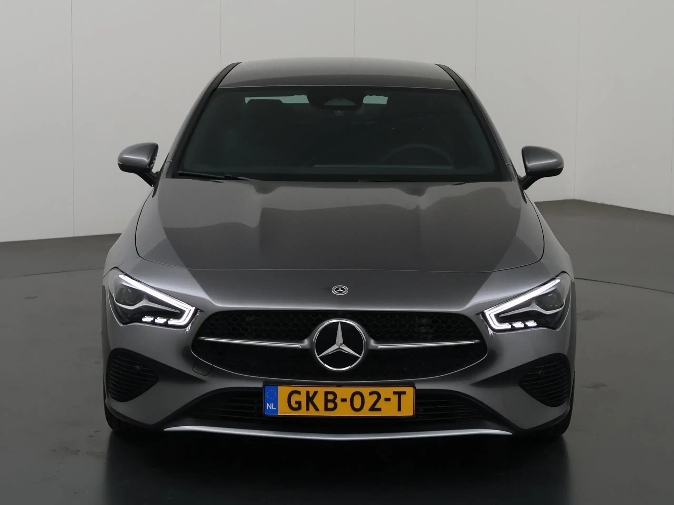 Mercedes-Benz - CLA 180