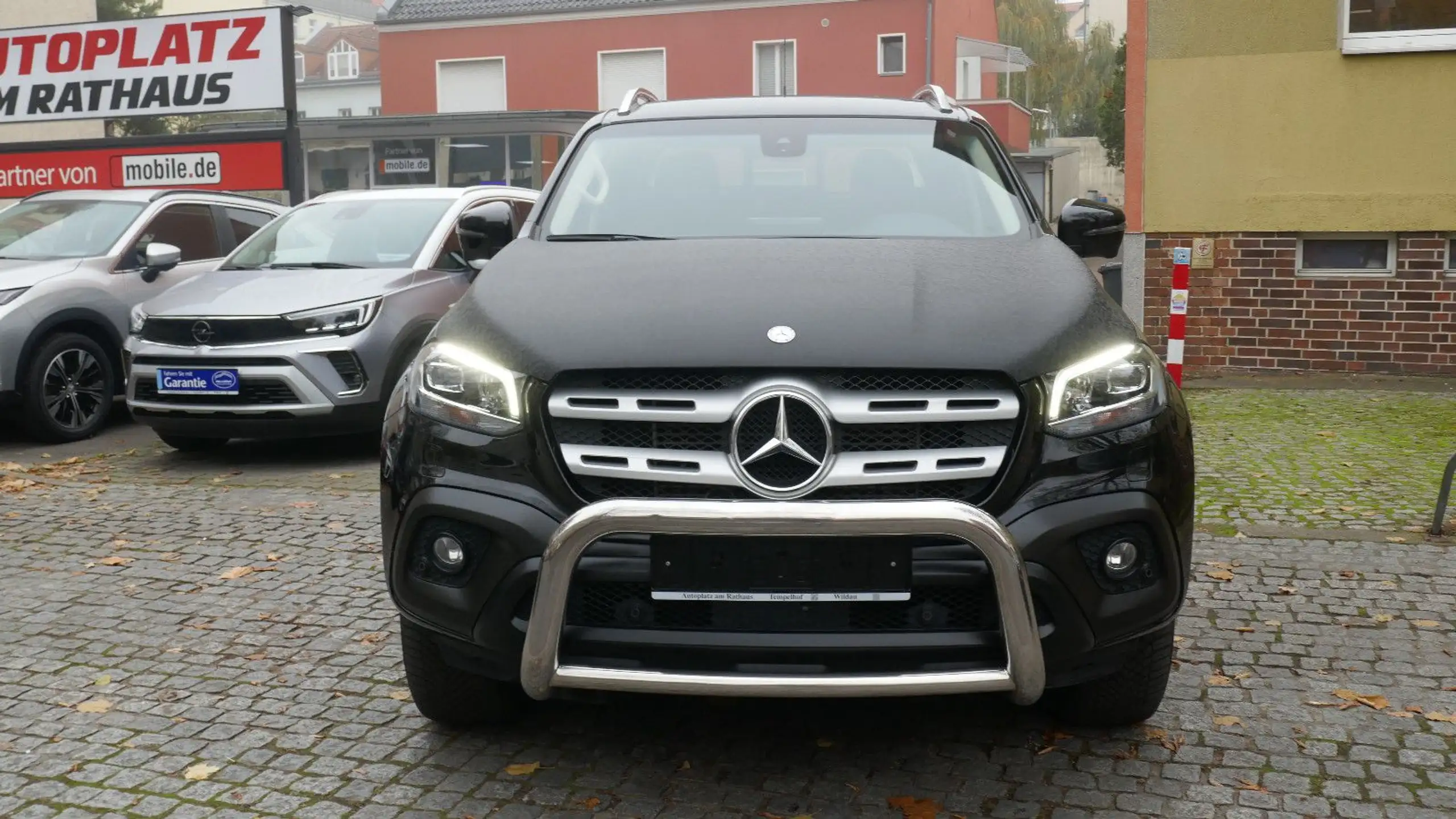 Mercedes-Benz - X 350