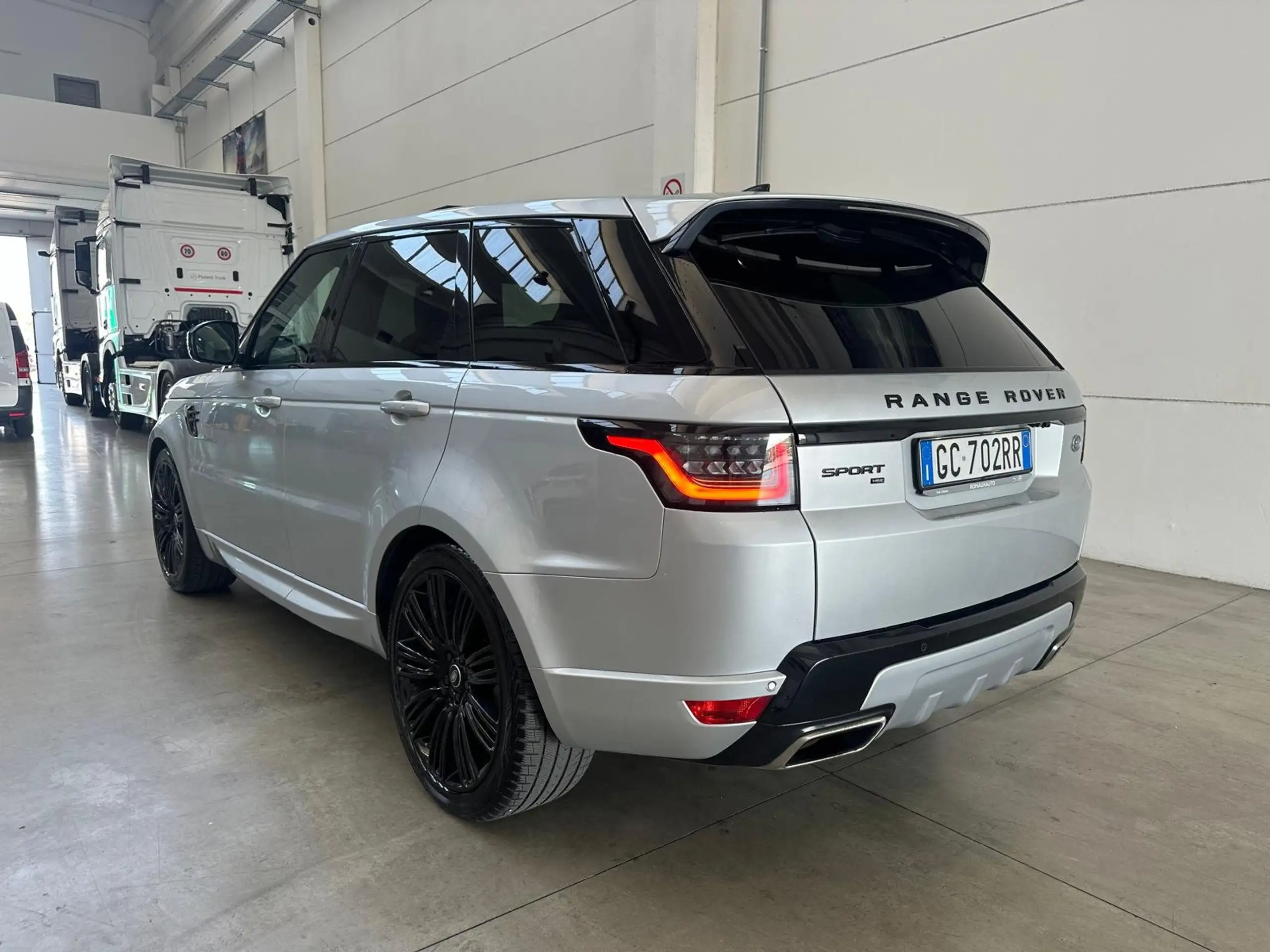 Land Rover - Range Rover Sport