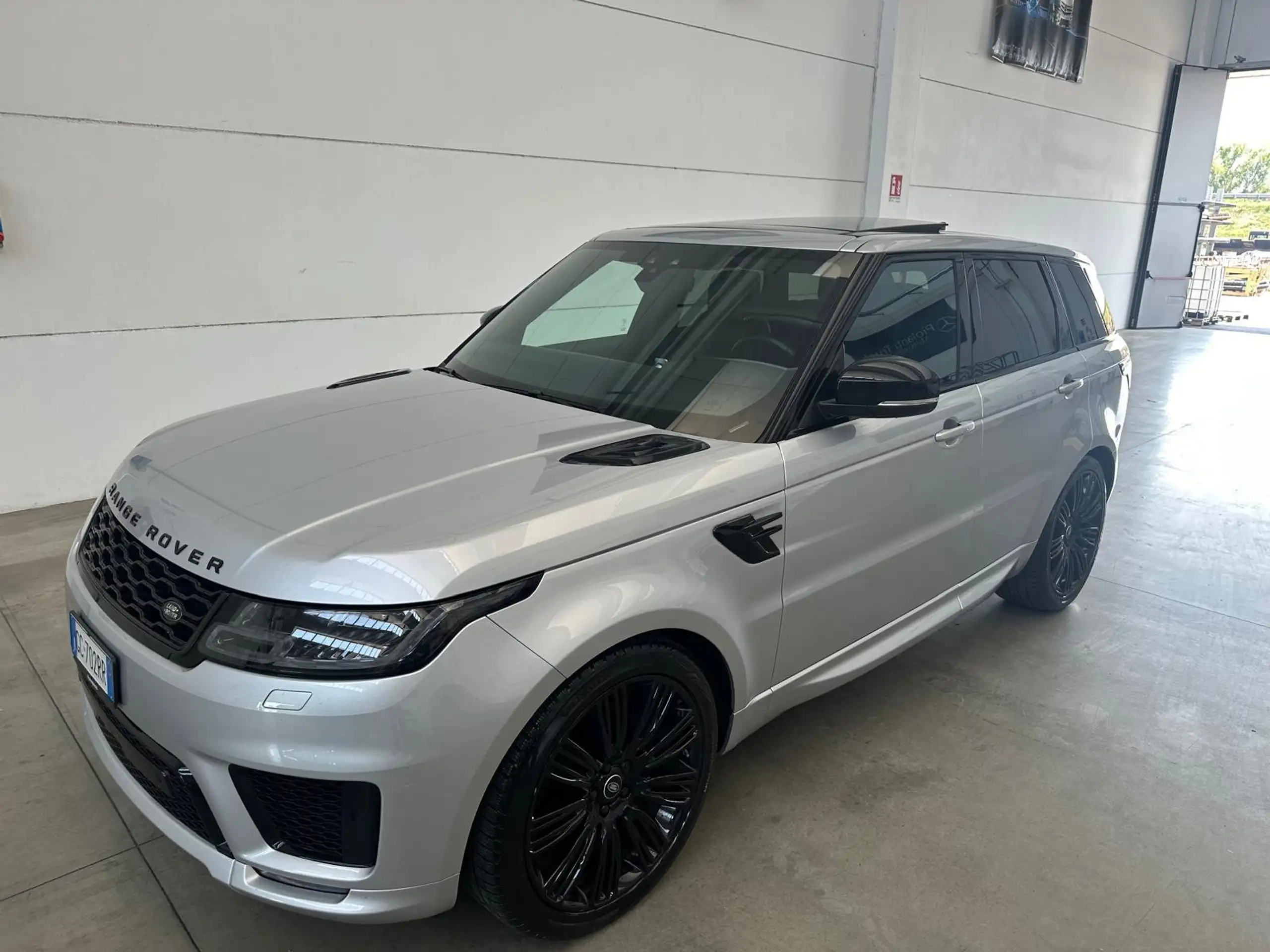 Land Rover - Range Rover Sport