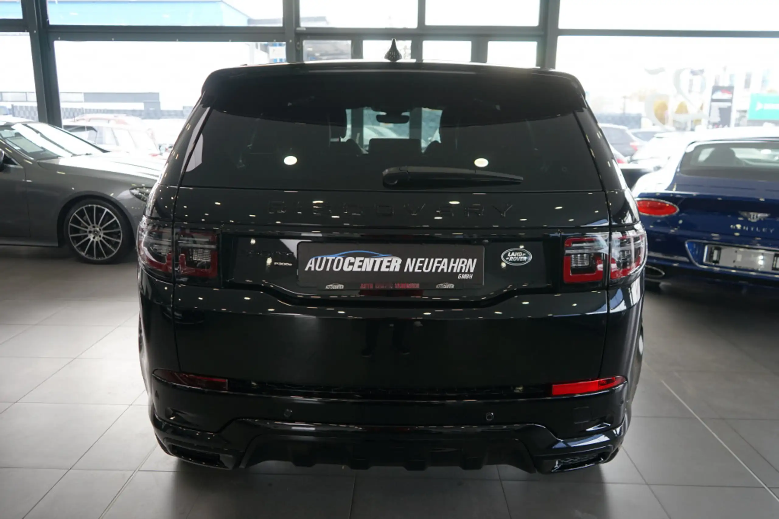 Land Rover - Discovery Sport