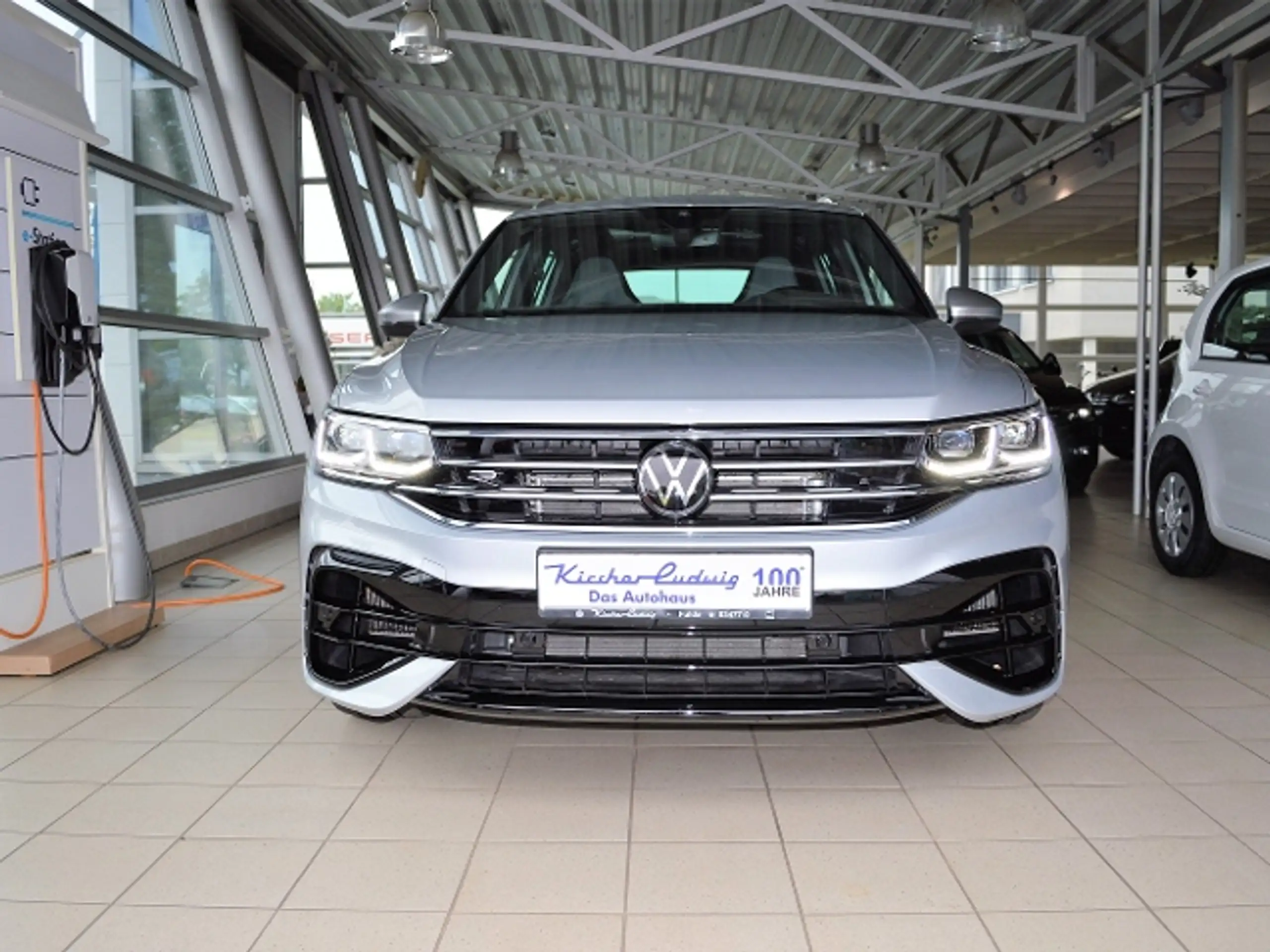 Volkswagen - Tiguan