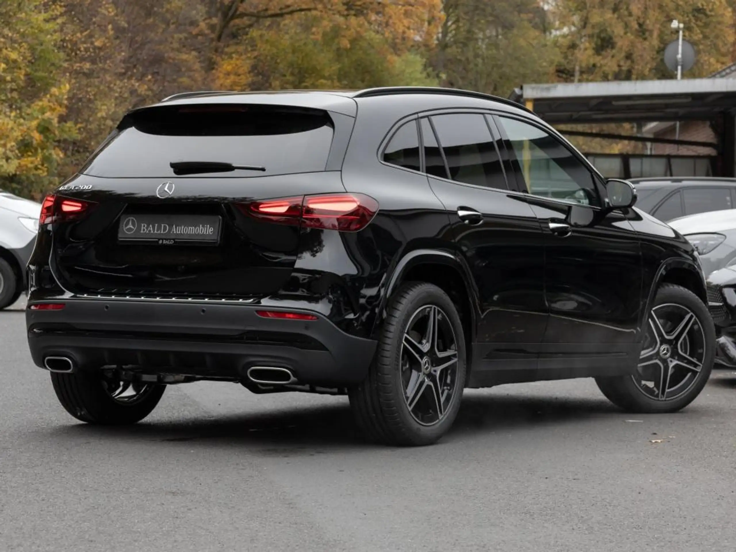 Mercedes-Benz - GLA 200