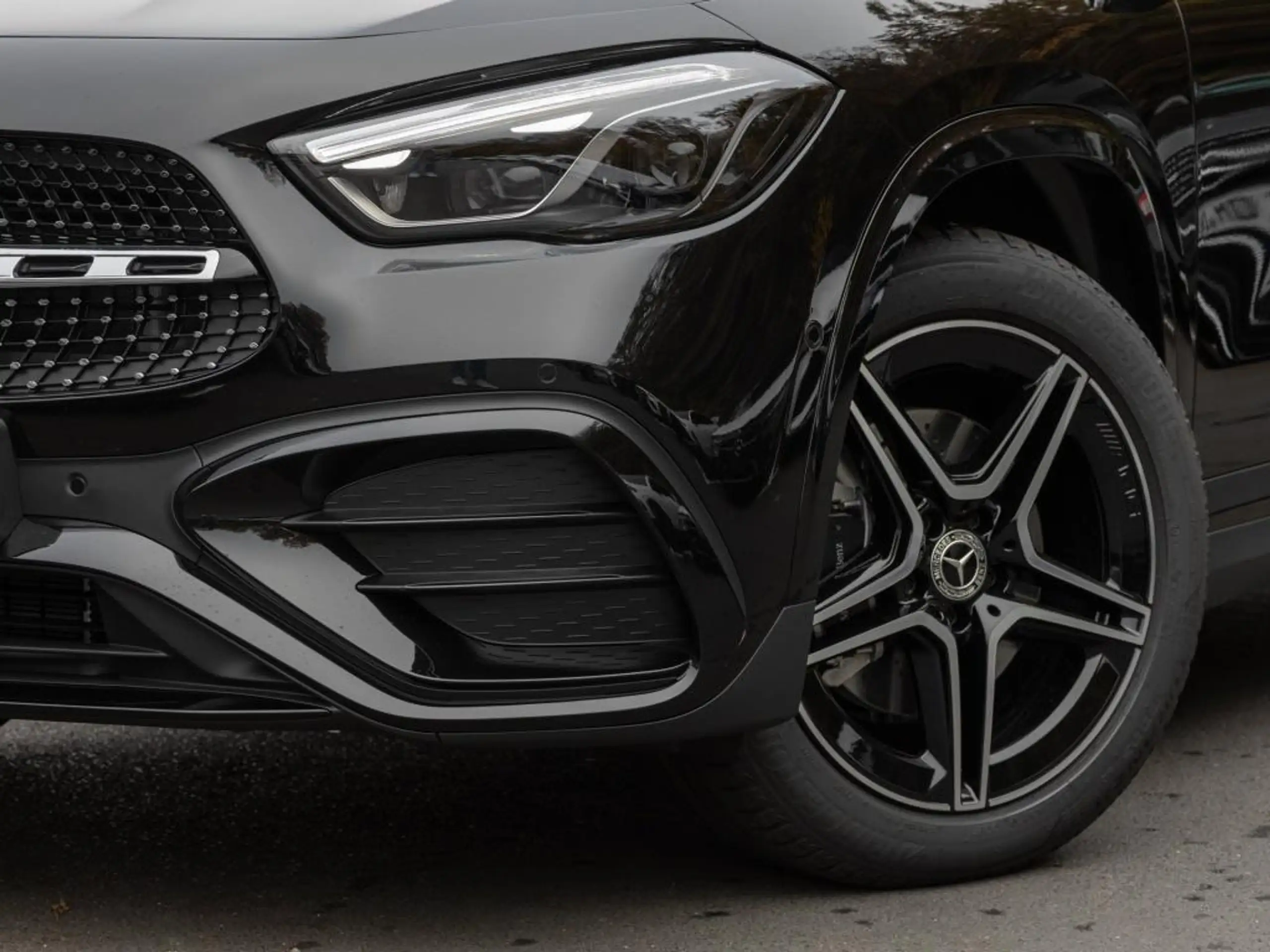 Mercedes-Benz - GLA 200