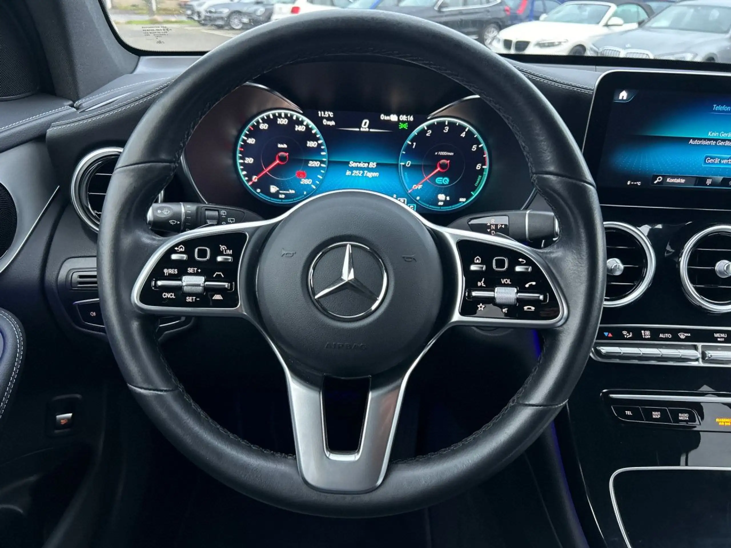 Mercedes-Benz - GLC 300