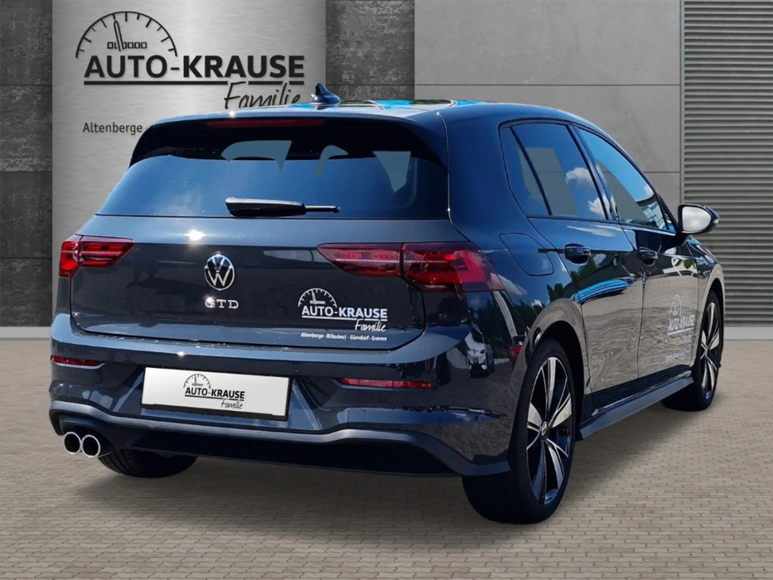 Volkswagen - Golf