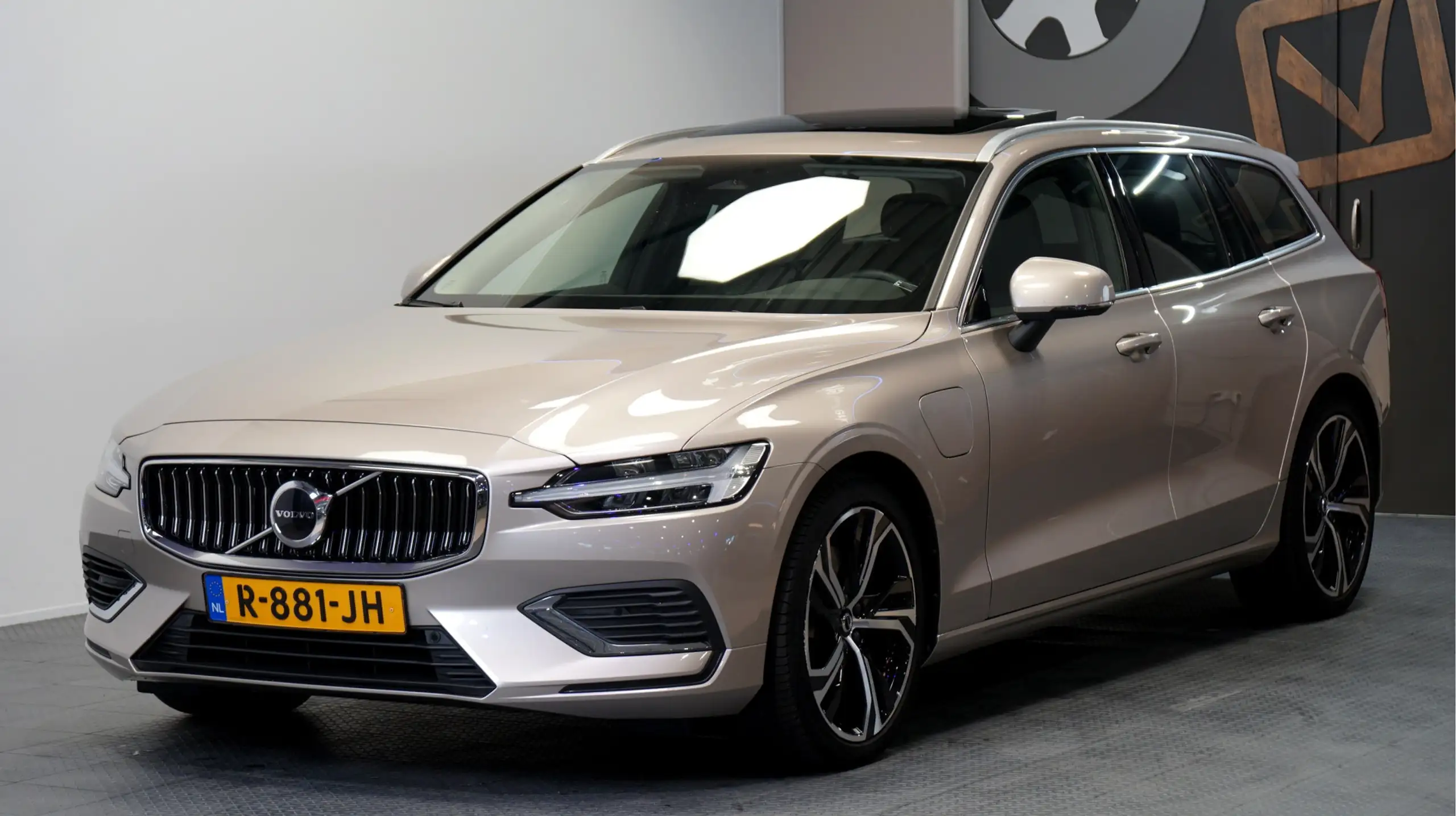 Volvo - V60